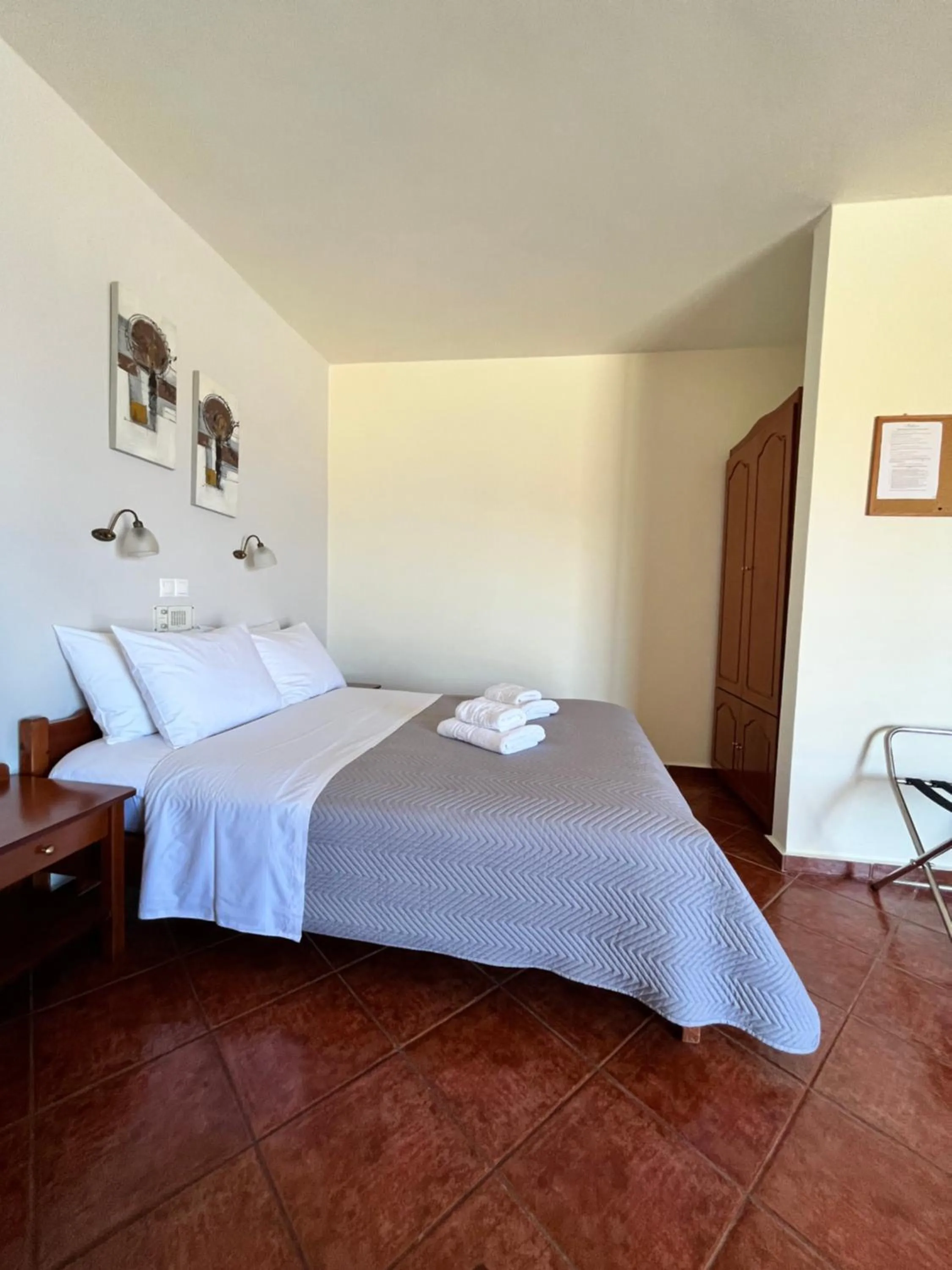 Photo of the whole room, Bed in Iolkos Hotel Apartments