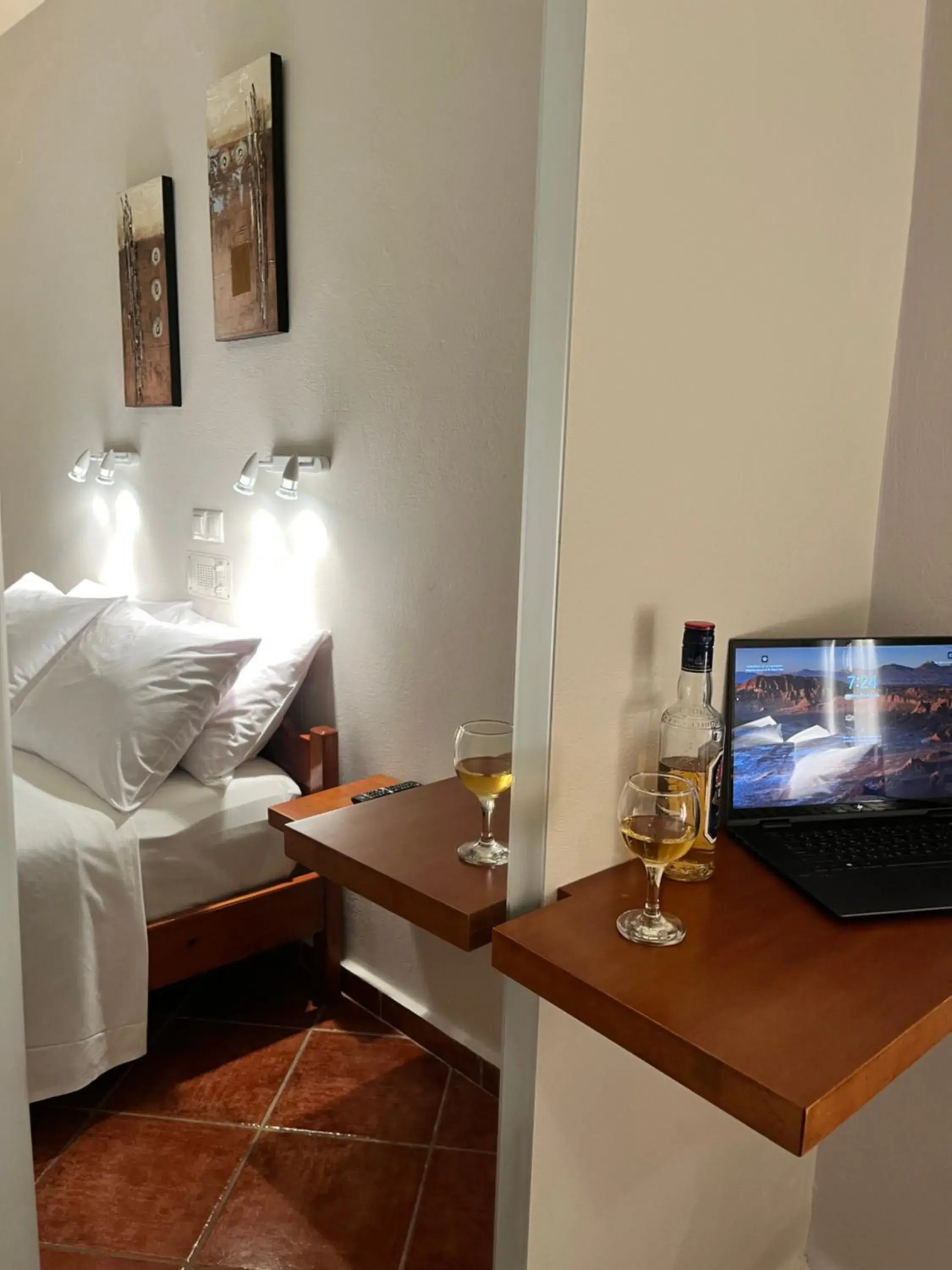 Family Room with Sea View in Iolkos Hotel Apartments Family Room with Sea View in Iolkos Hotel Apartments