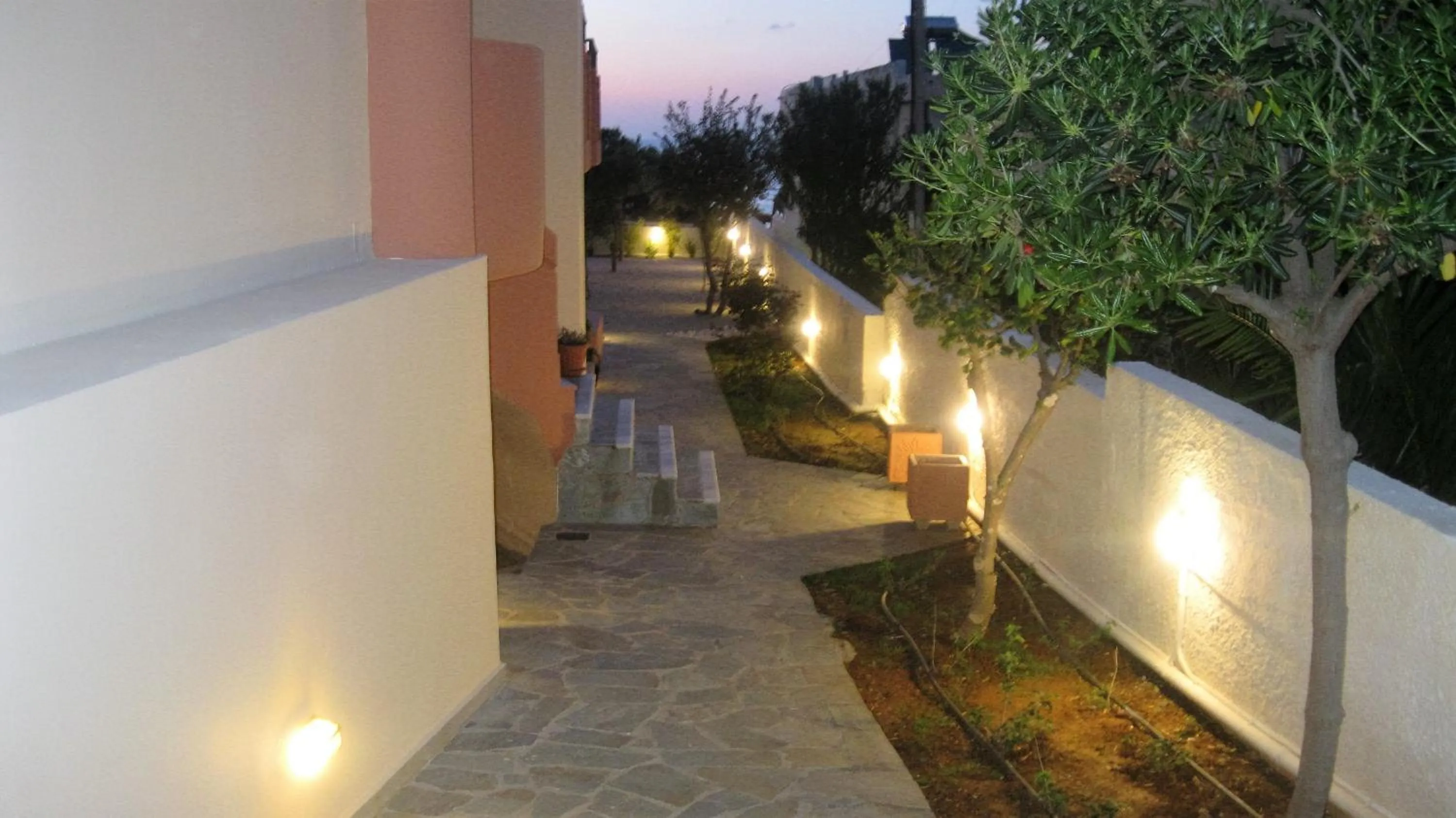 Garden in Iolkos Hotel Apartments