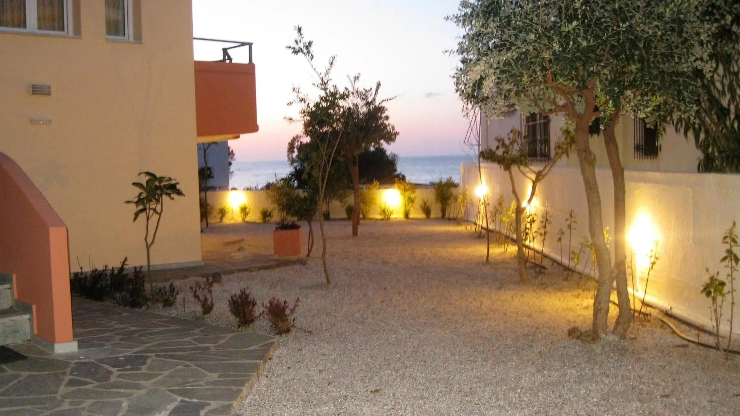 Sunset in Iolkos Hotel Apartments