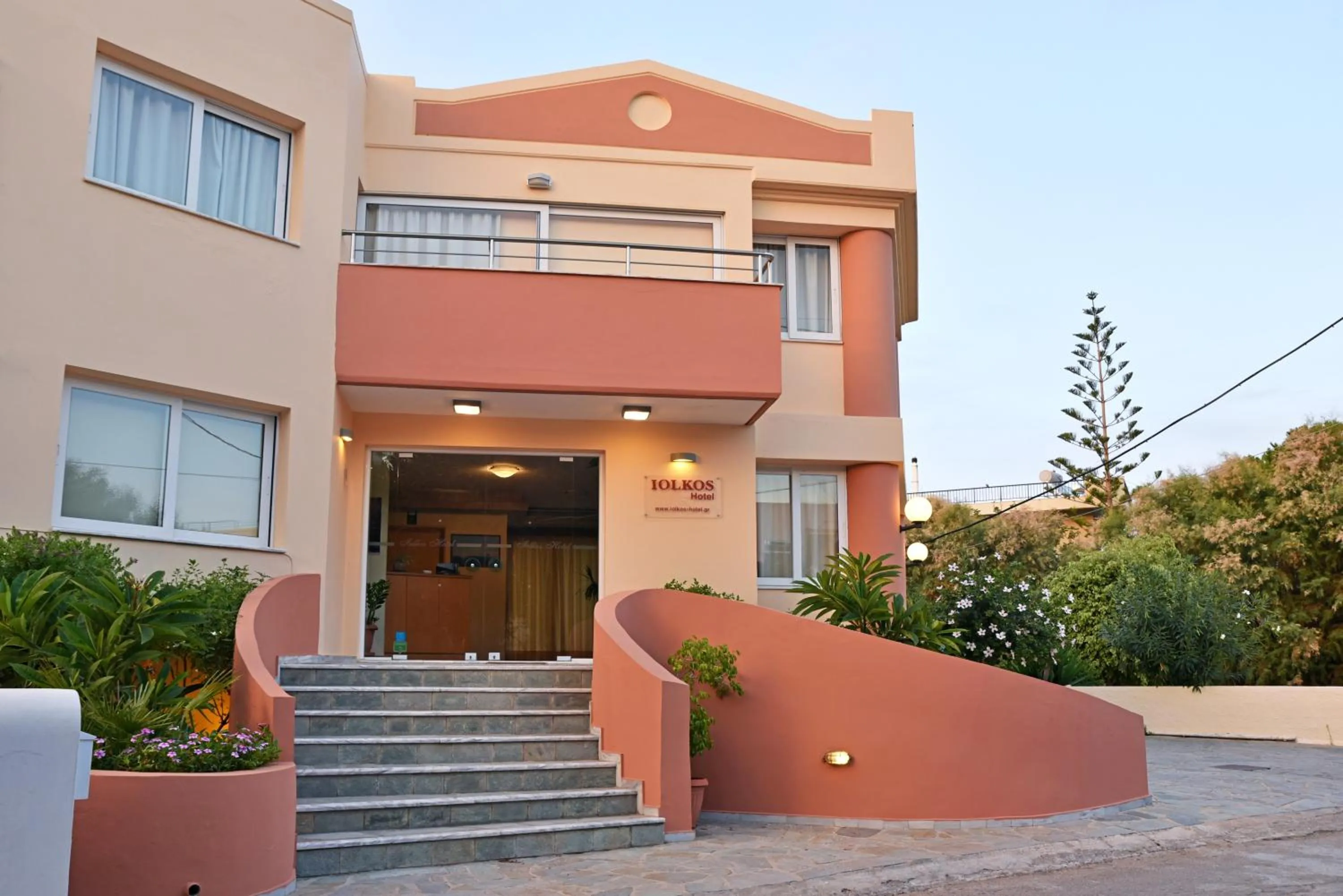 Facade/entrance in Iolkos Hotel Apartments