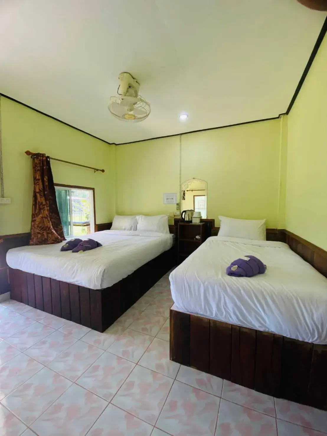Deluxe Triple Room in Koh Kood Far East Resort Deluxe Triple Room in Koh Kood Far East Resort