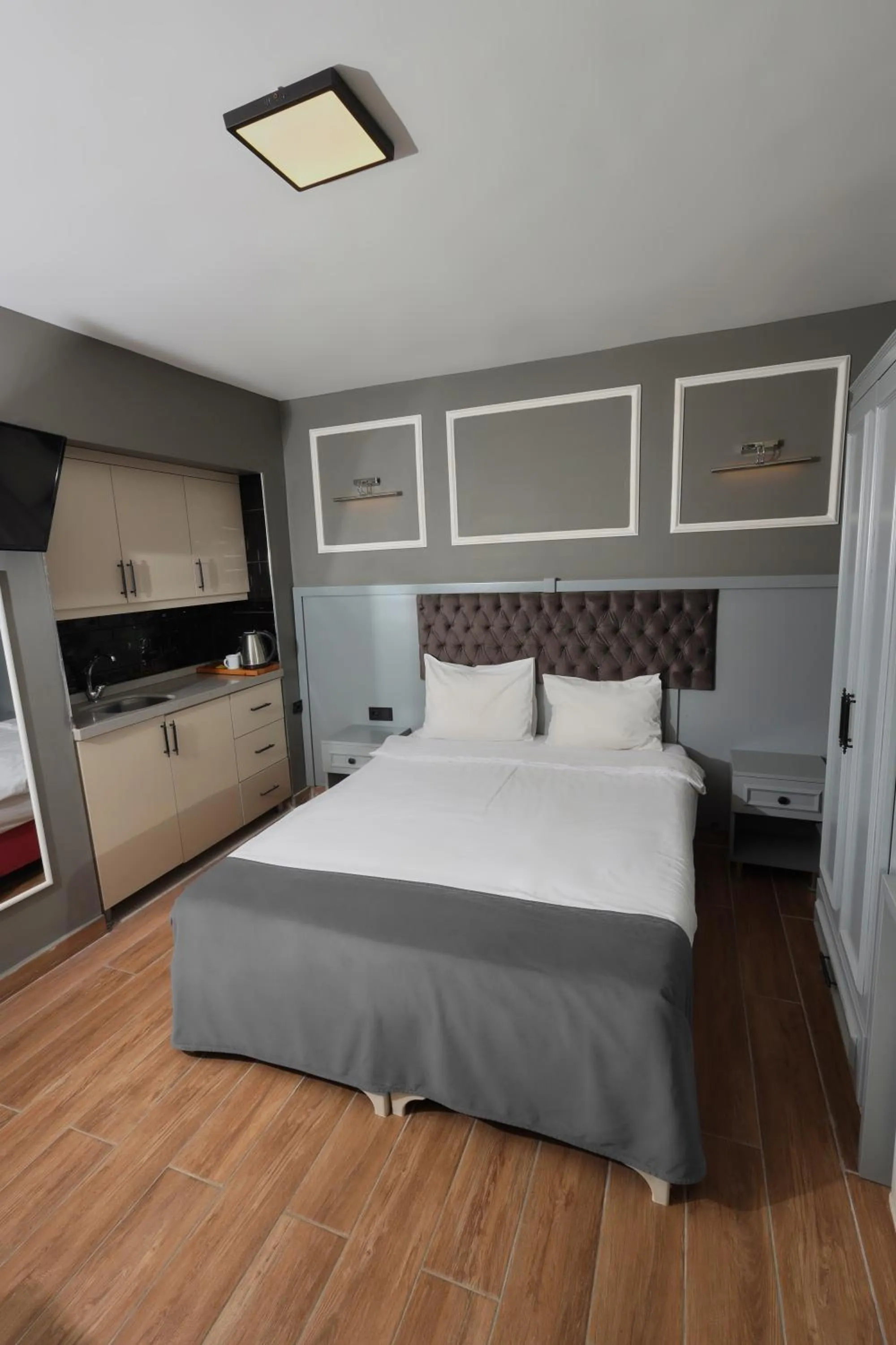 Bed in Ortakoy Aysem Sultan Hotel