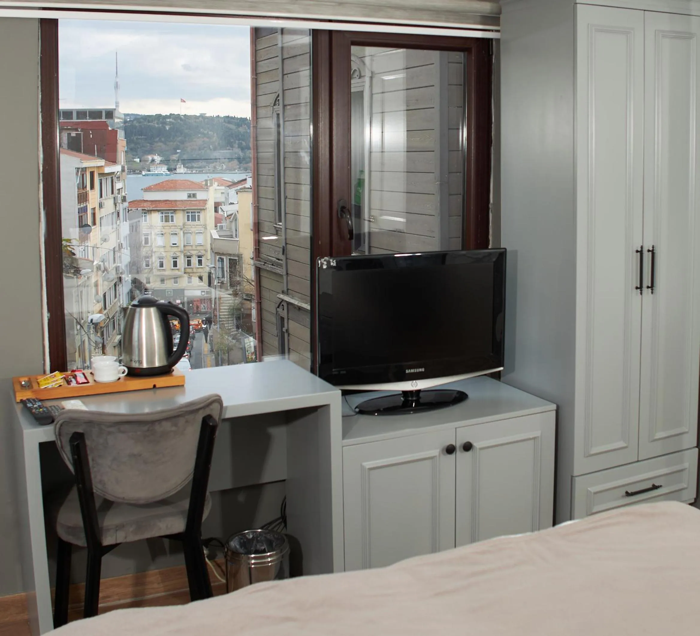 View (from property/room), Bed in Ortakoy Aysem Sultan Hotel