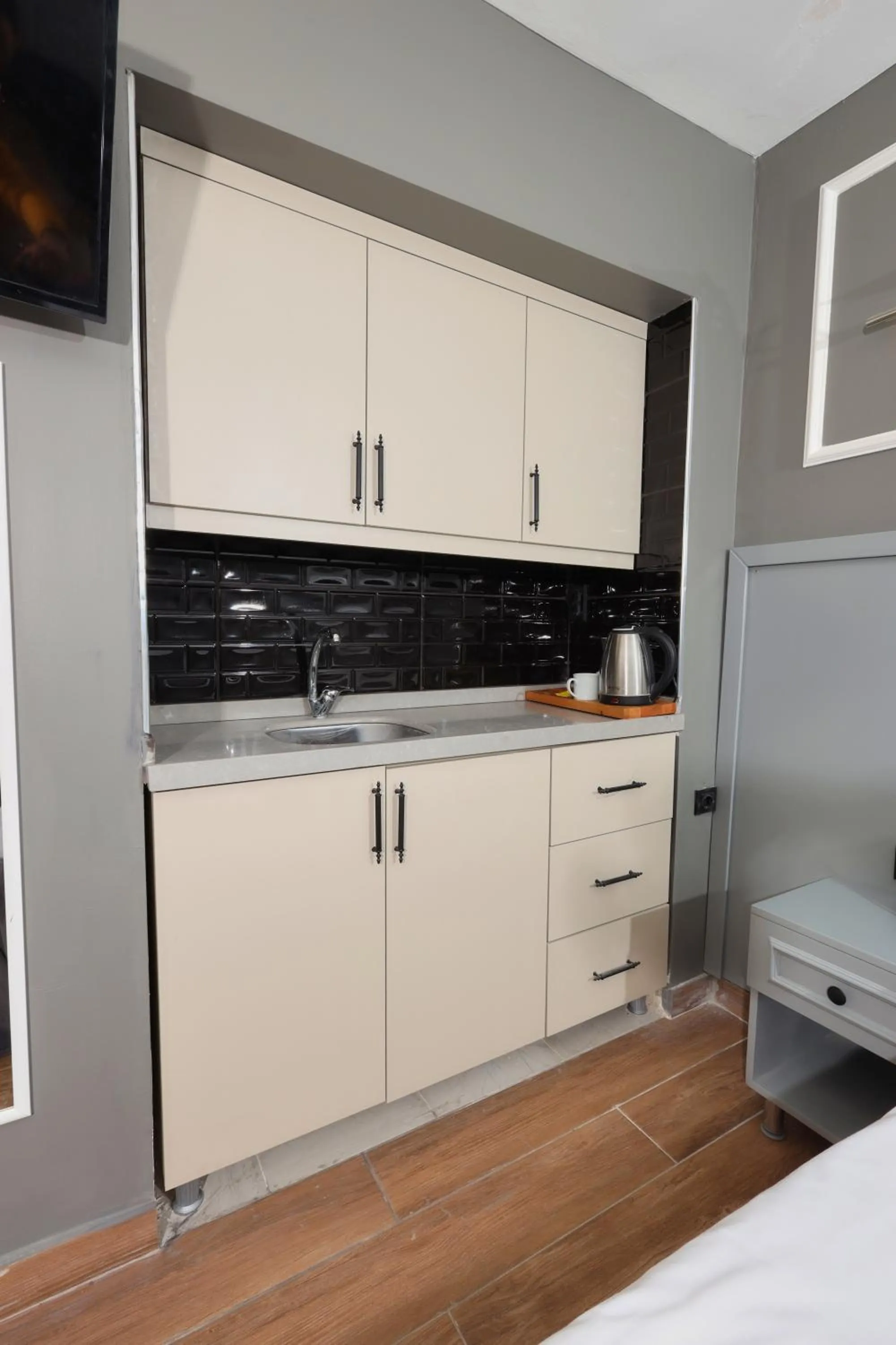 Kitchen or kitchenette in Ortakoy Aysem Sultan Hotel