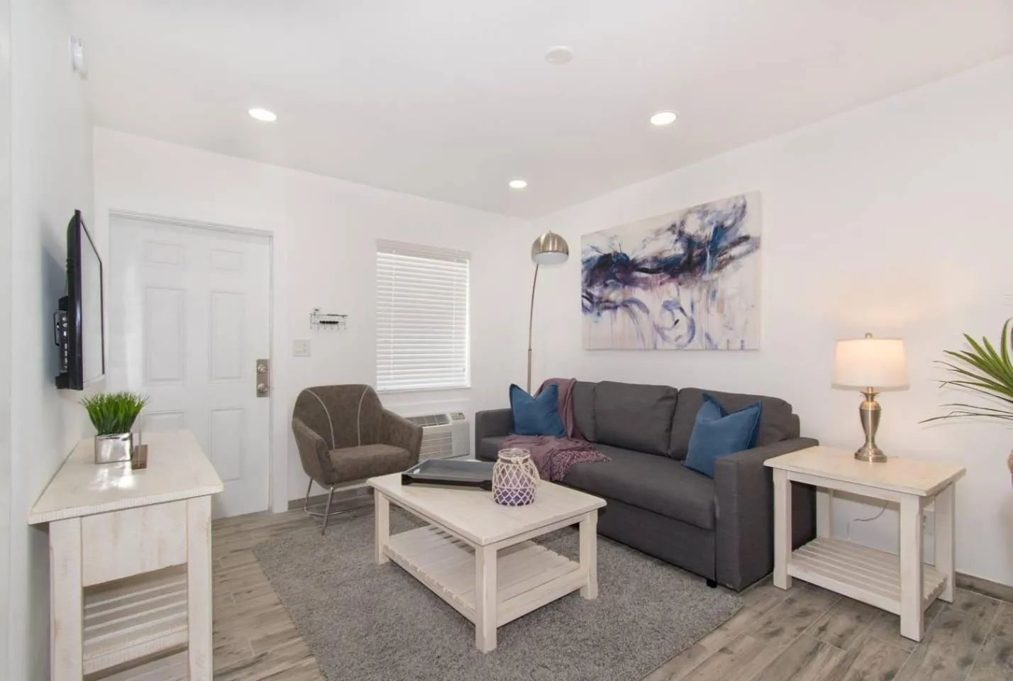 Other in Lovely 1BR w Parking Space Walk to the Beach 7