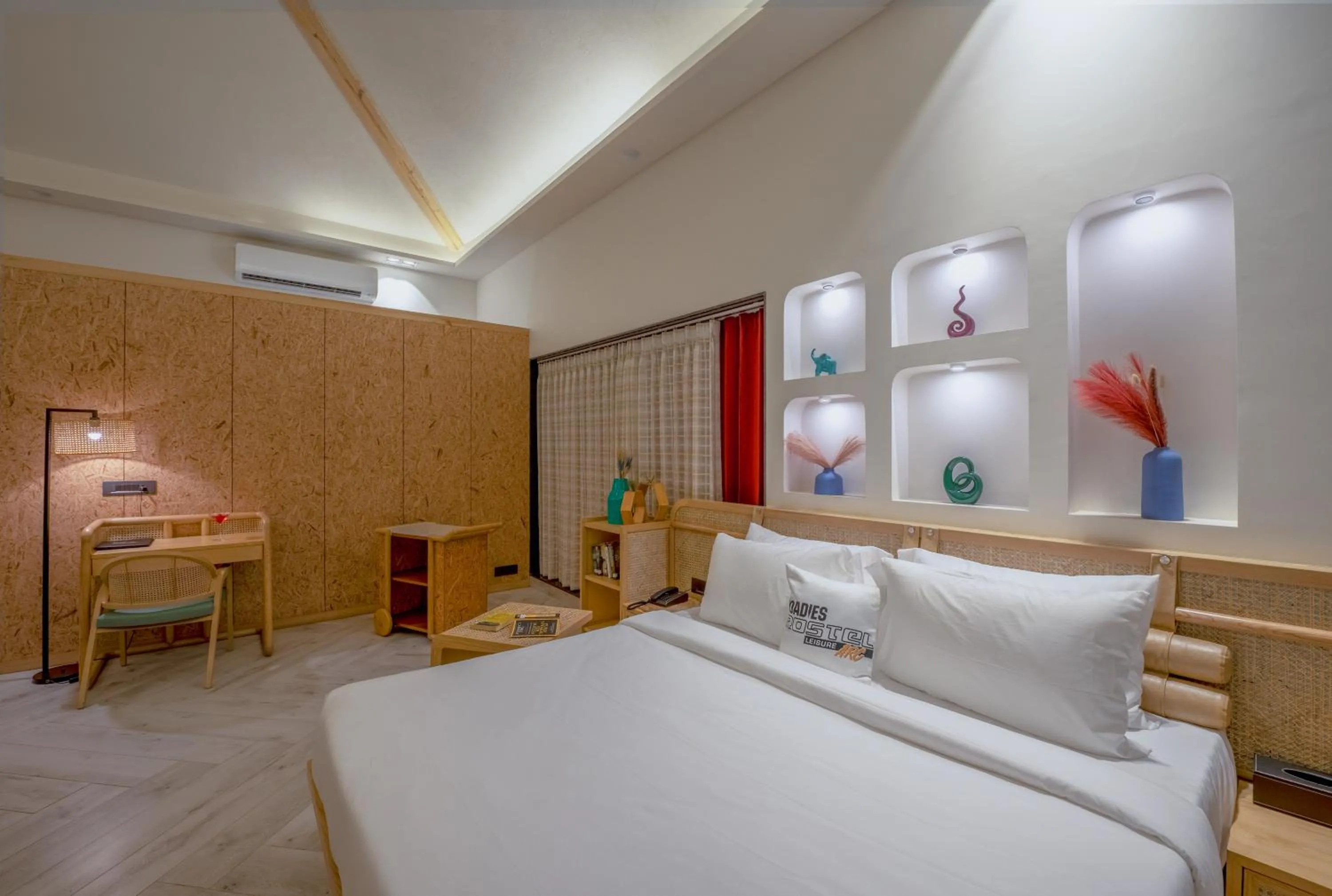 Bed in Roadies Rostel - Best Adventure Resort in Ahmedabad