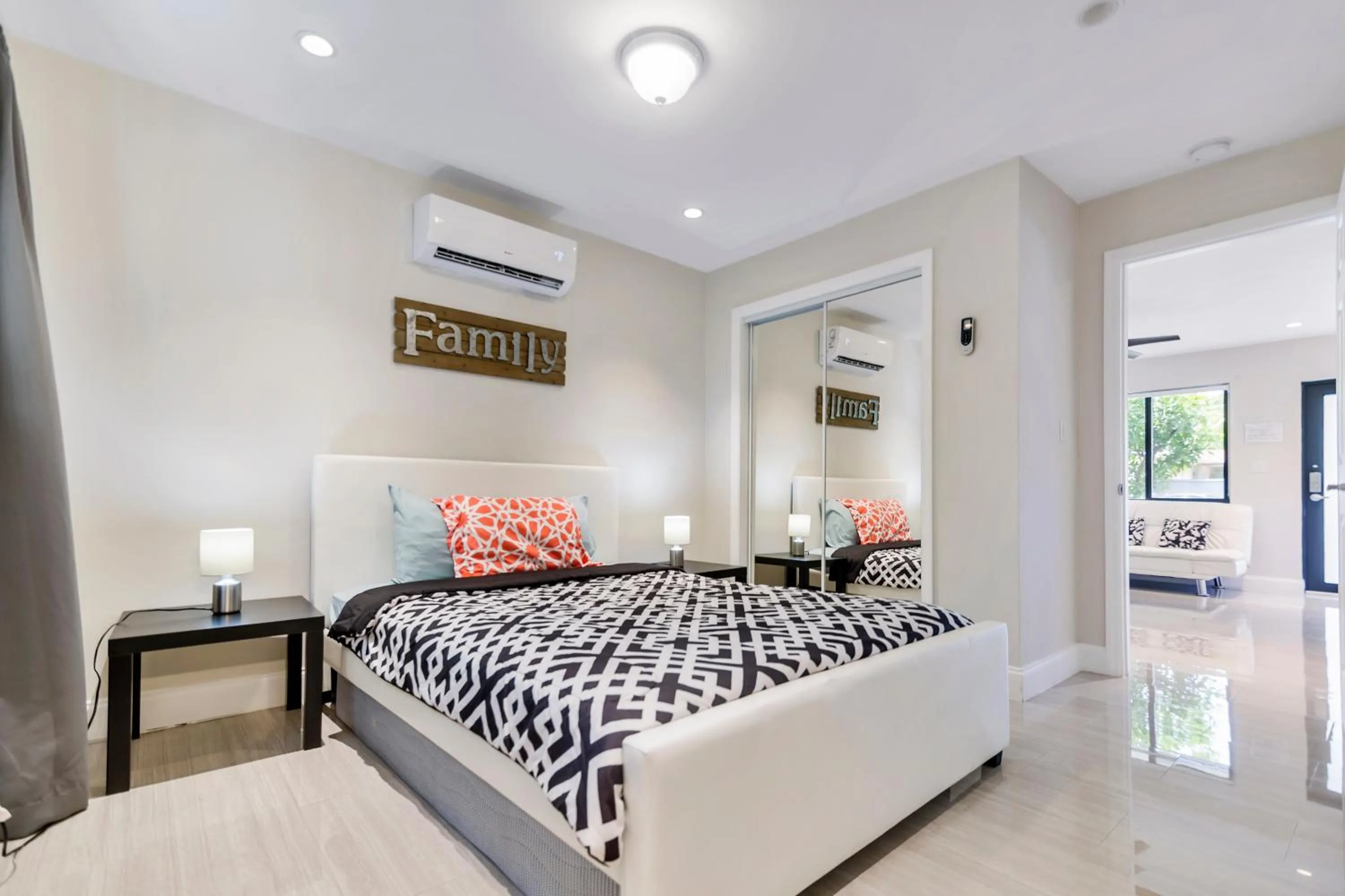 Bed in Alani Bay Condos