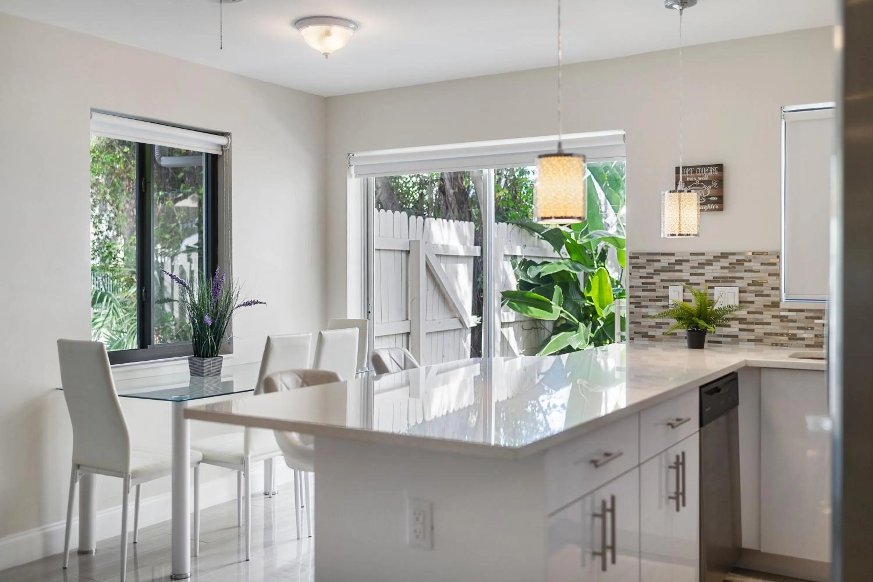 Kitchen or kitchenette in Alani Bay Condos