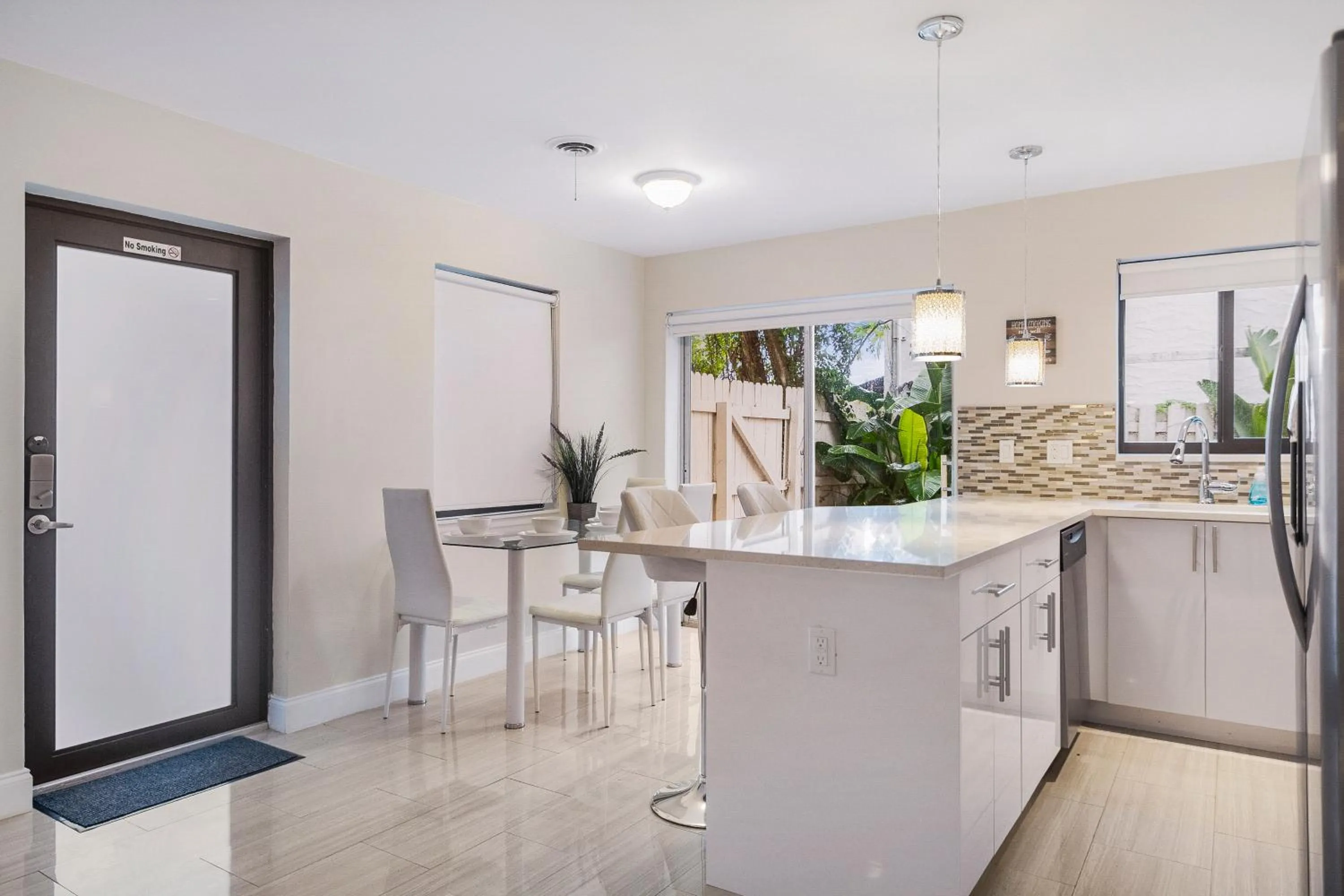 Kitchen or kitchenette in Alani Bay Condos