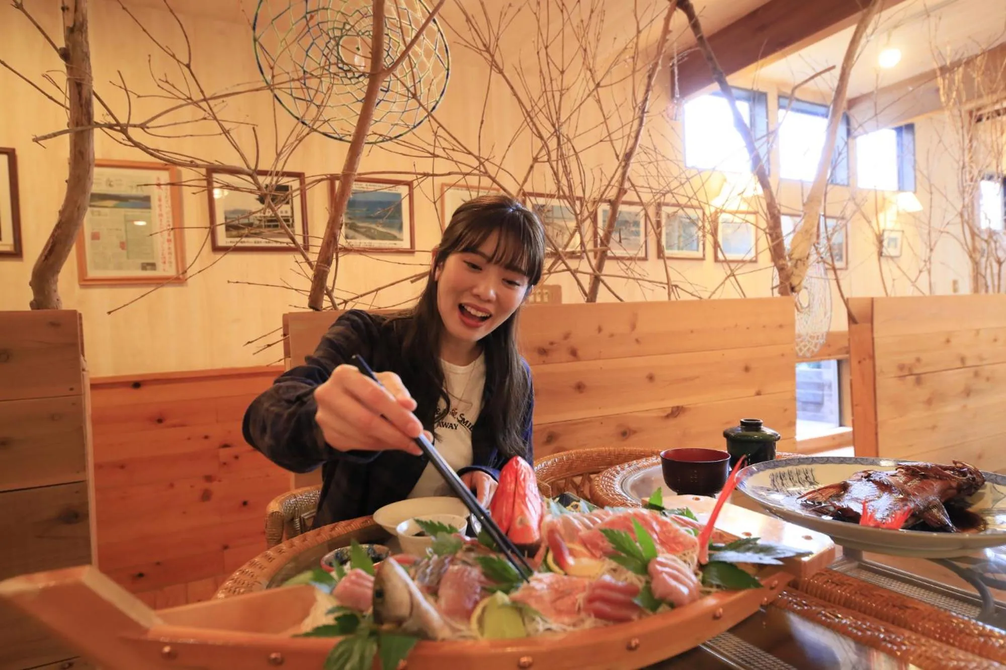 People in Welcome Inn SunnySteps