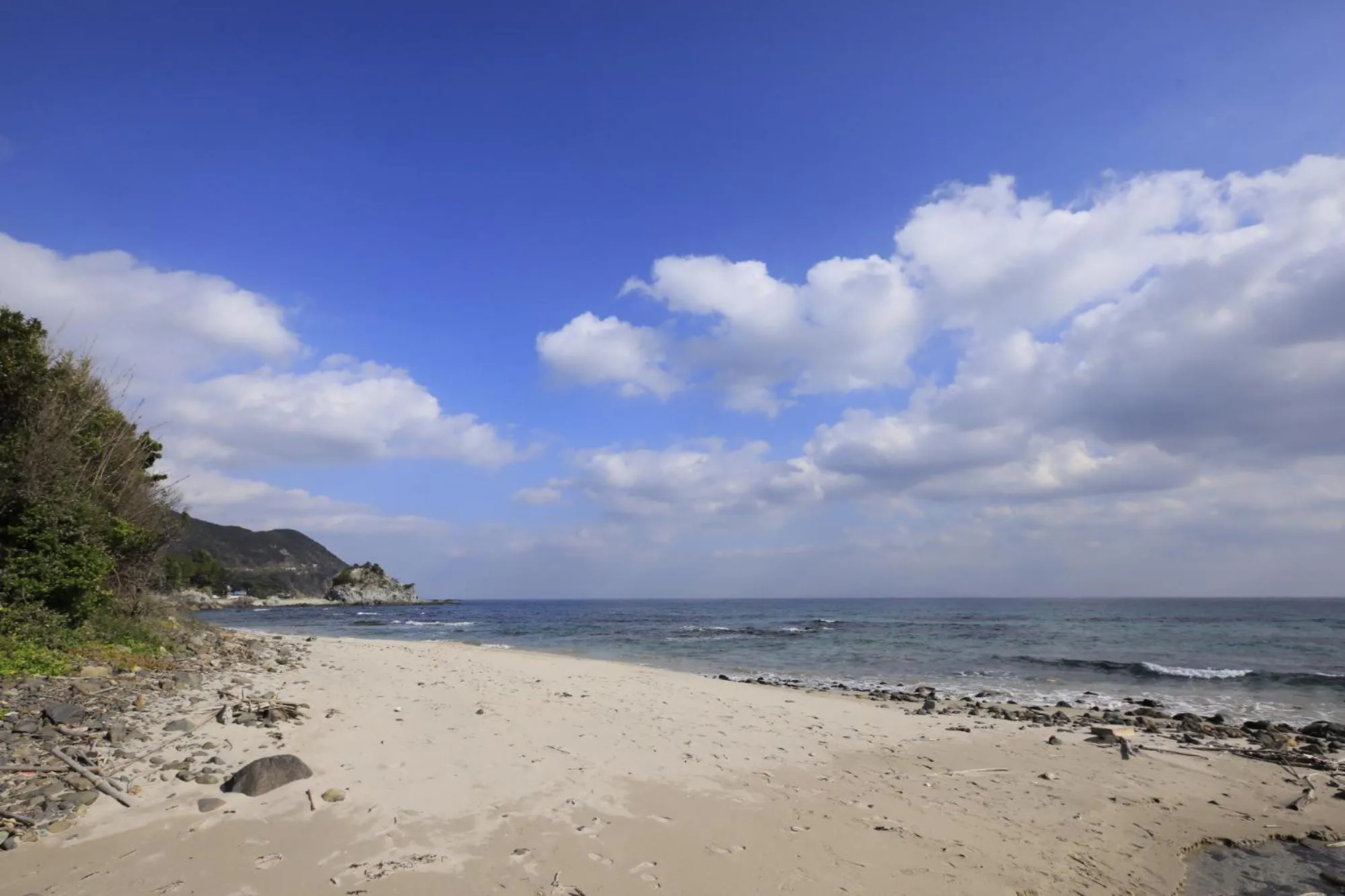 Beach in Welcome Inn SunnySteps