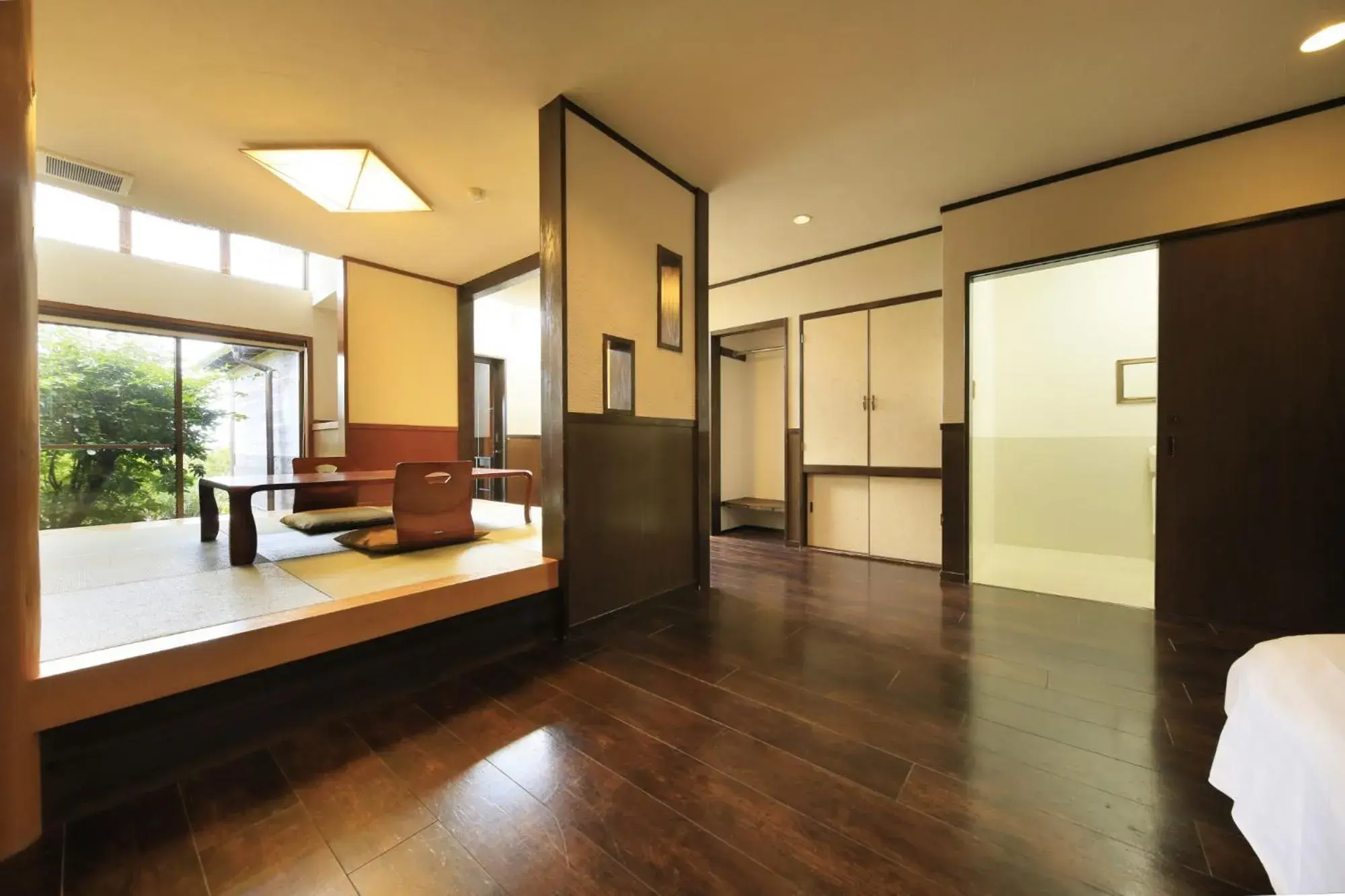 Family Room with Private Bathroom - single occupancy in Welcome Inn SunnySteps Family Room with Private Bathroom - single occupancy in Welcome Inn SunnySteps