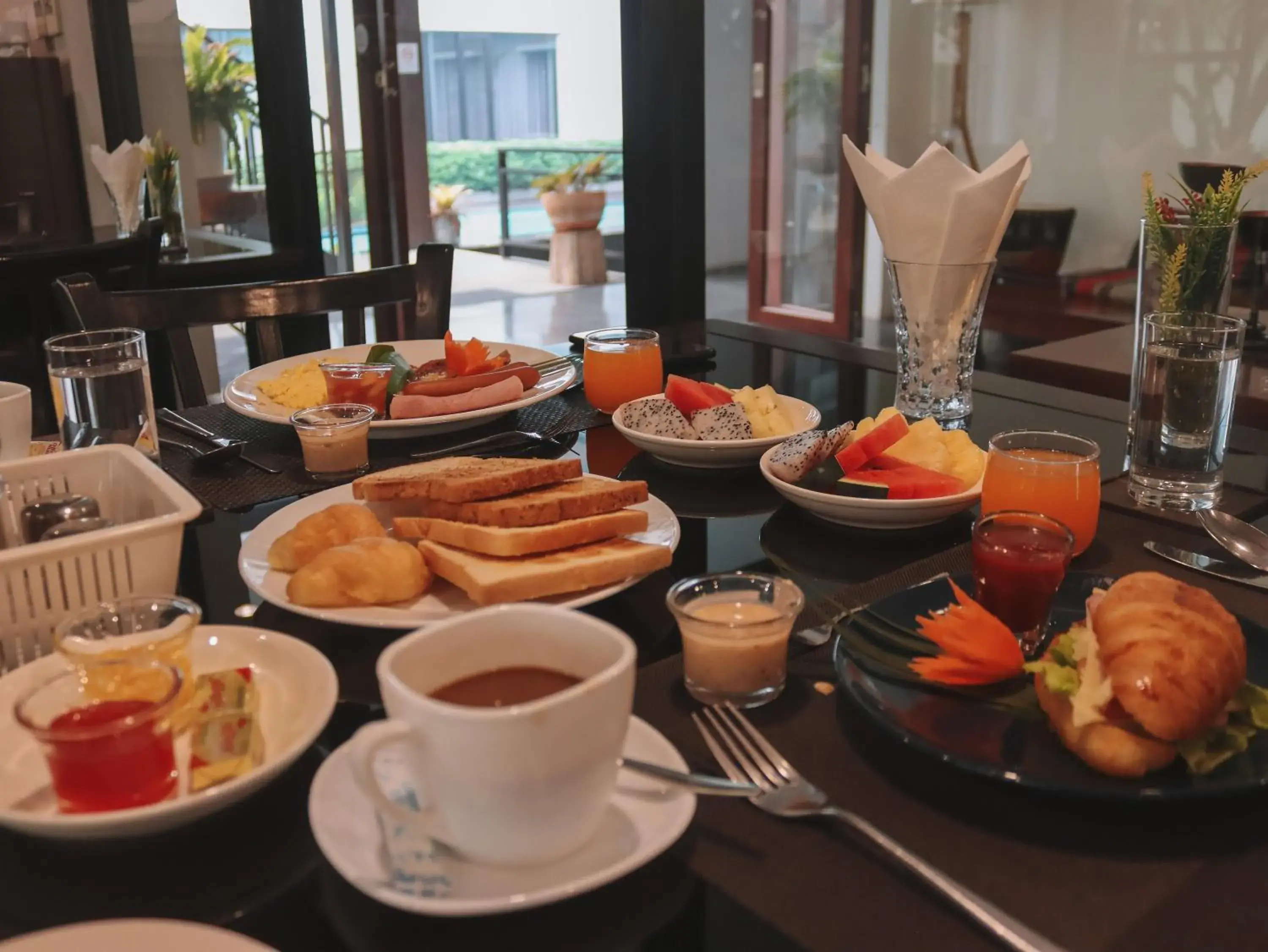 Restaurant/places to eat in NAI YA Hotel -SHA Extra Plus Restaurant/places to eat in NAI YA Hotel -SHA Extra Plus