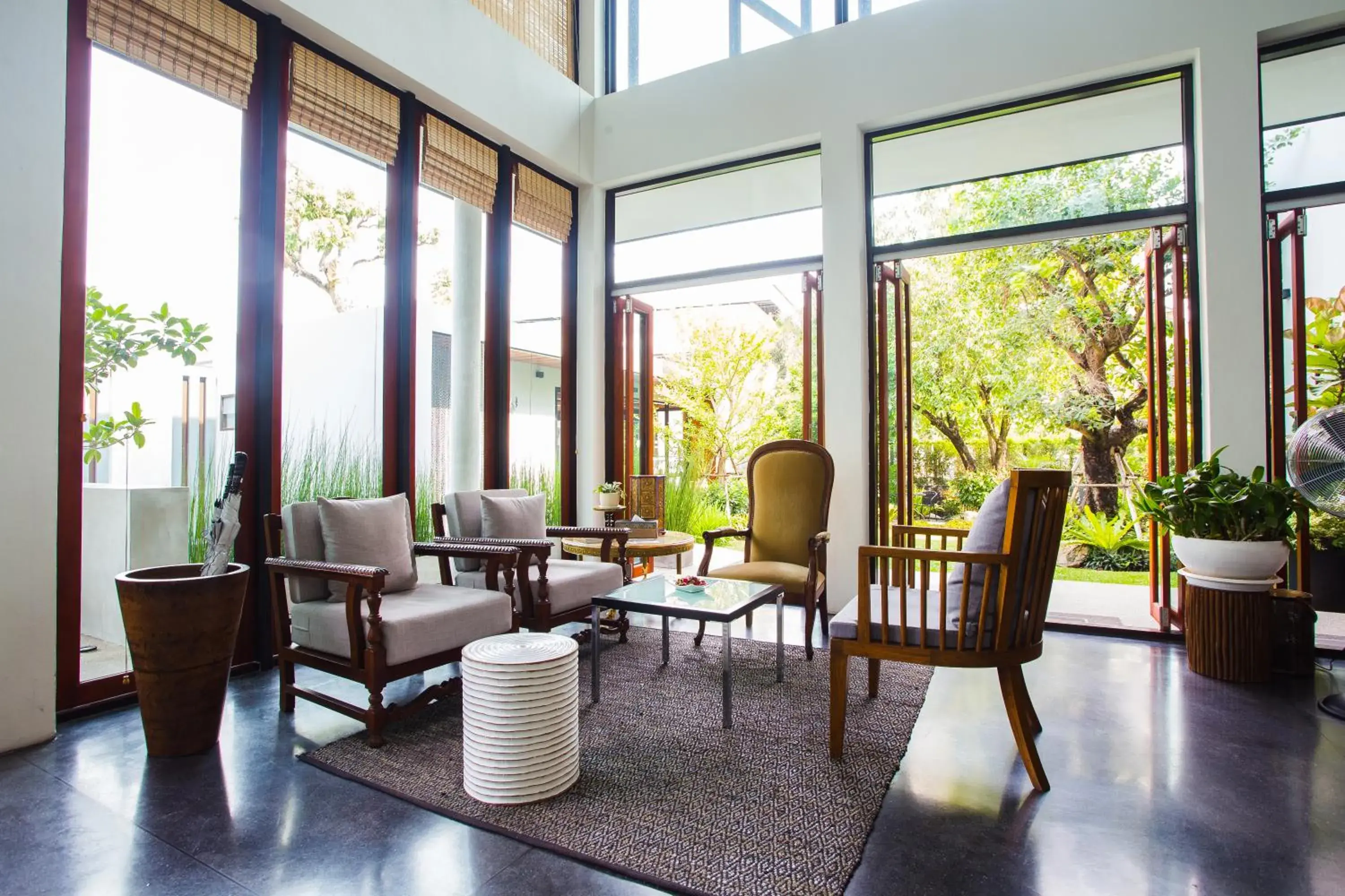 Lobby or reception in NAI YA Hotel -SHA Extra Plus Lobby or reception in NAI YA Hotel -SHA Extra Plus
