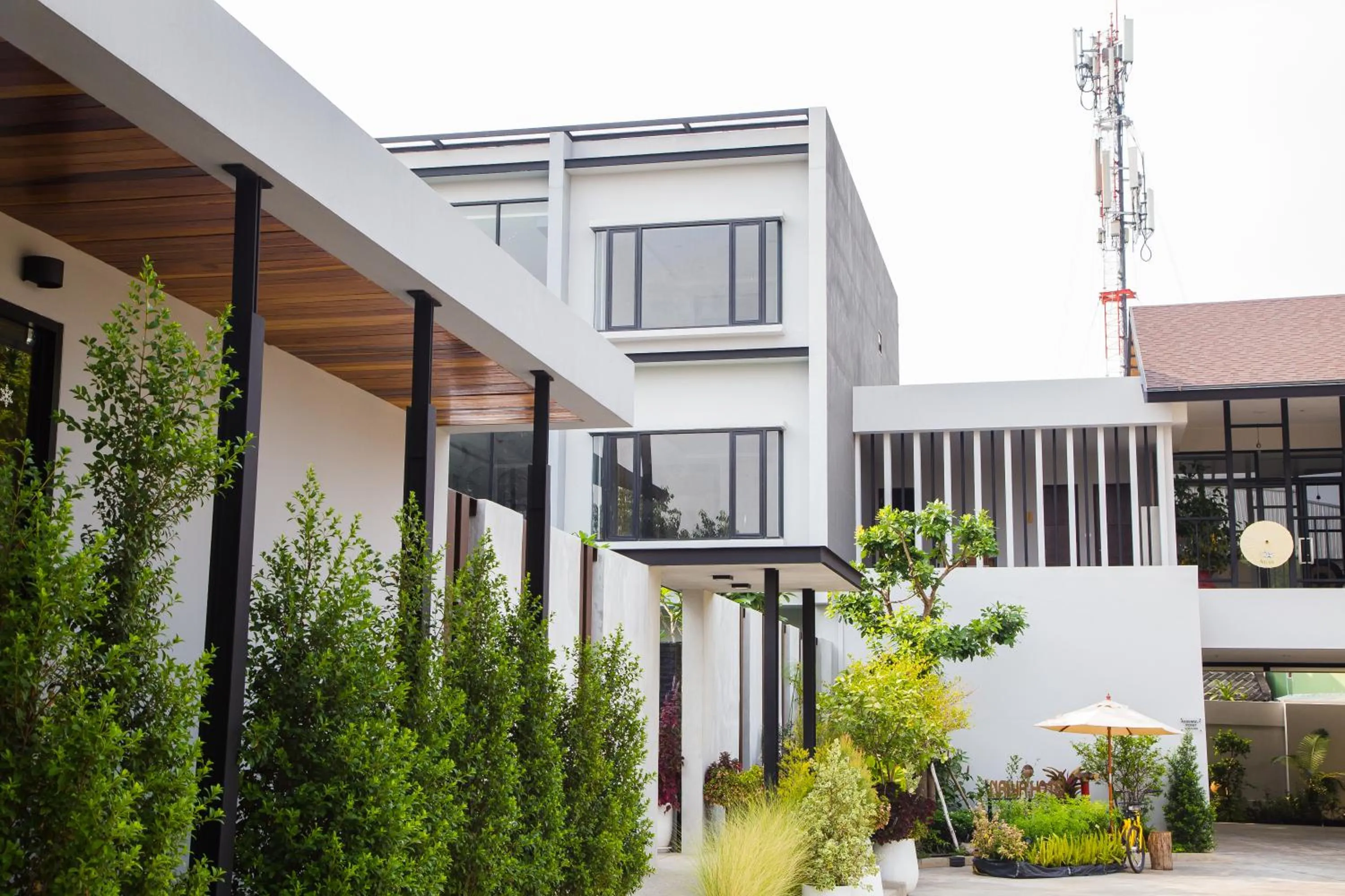 Garden in NAI YA Hotel -SHA Extra Plus