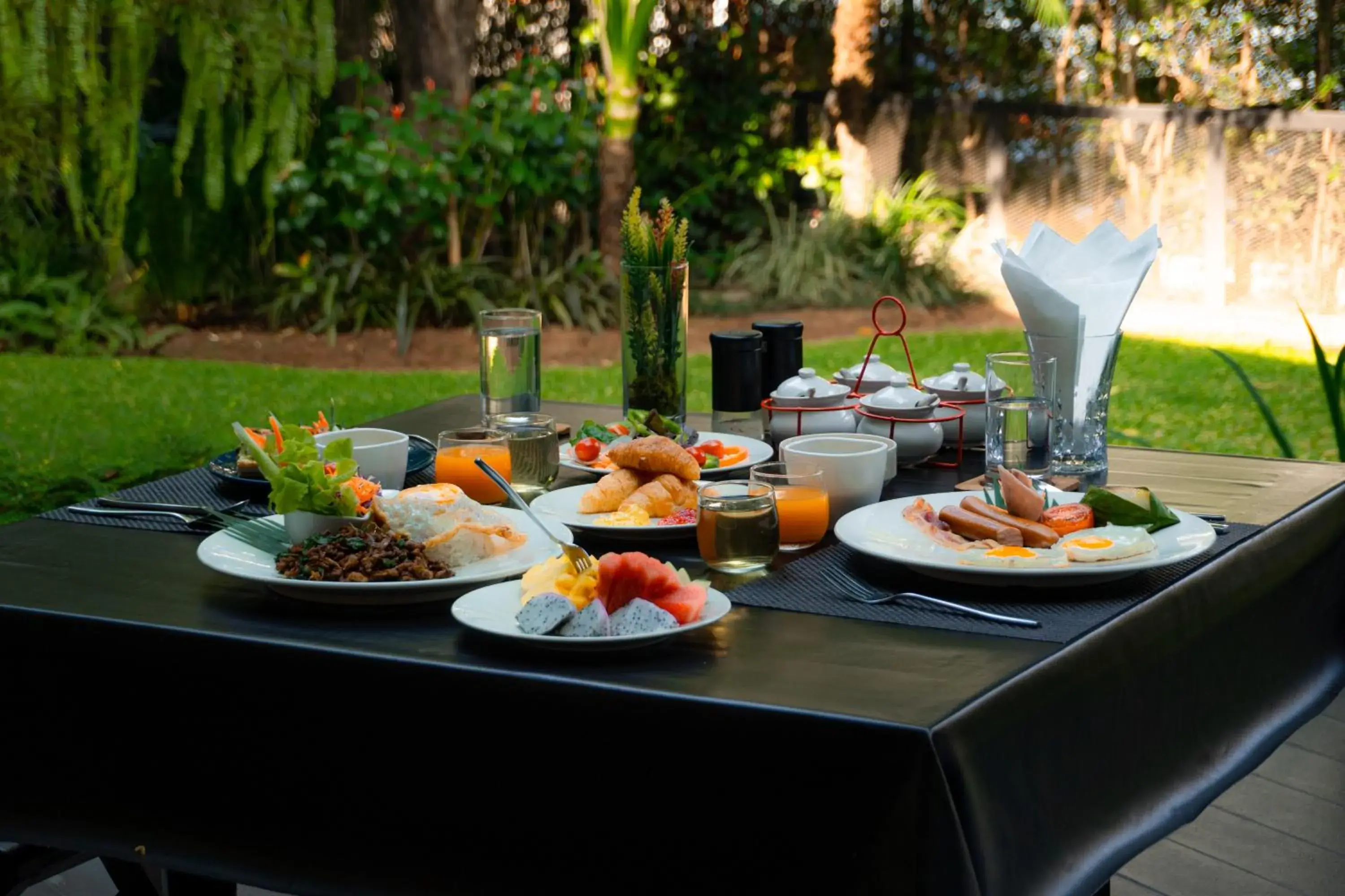 Restaurant/places to eat in NAI YA Hotel -SHA Extra Plus Restaurant/places to eat in NAI YA Hotel -SHA Extra Plus