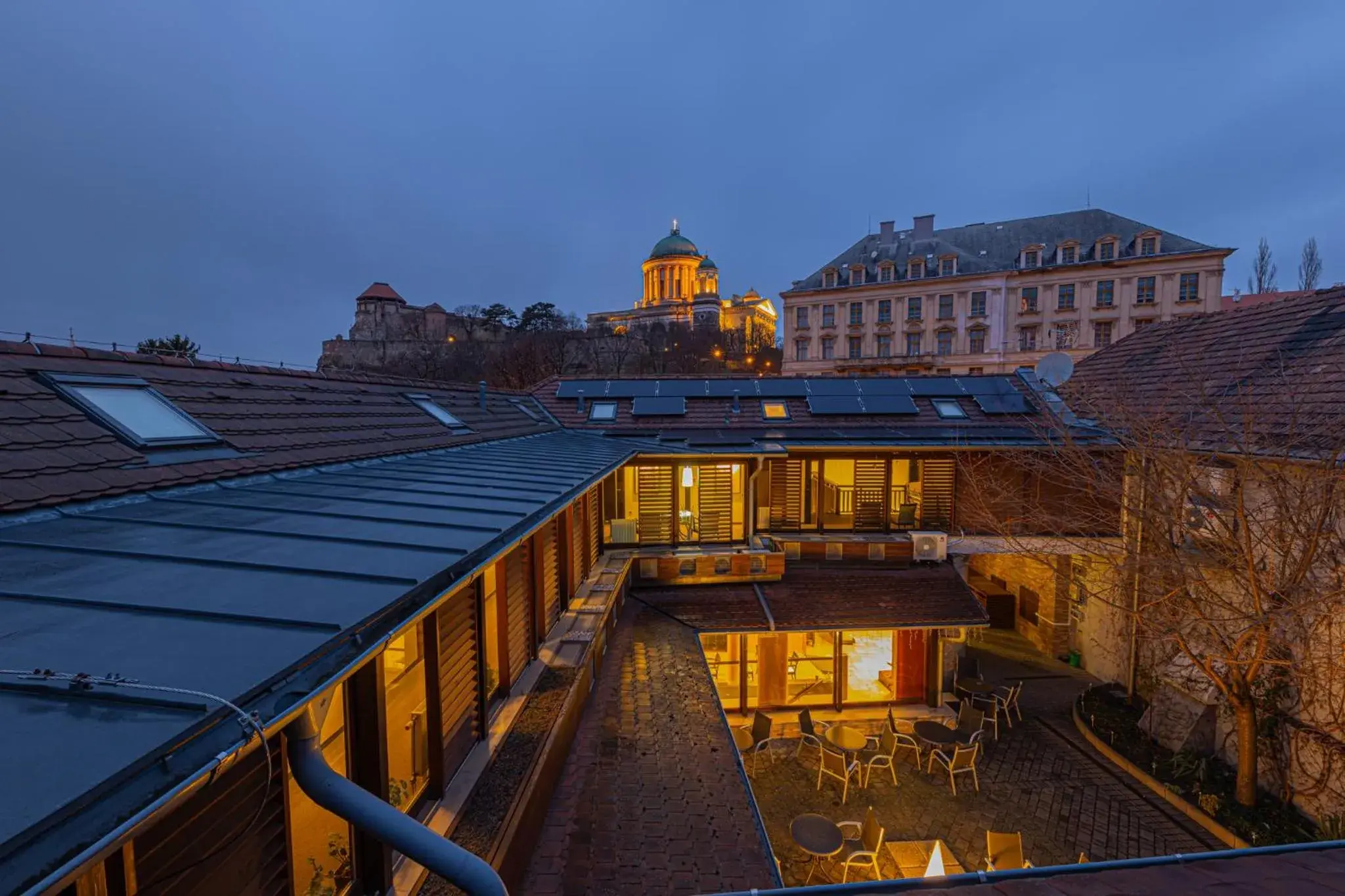 Property building in Bazilika alatt Panzió Property building in Bazilika alatt Panzió