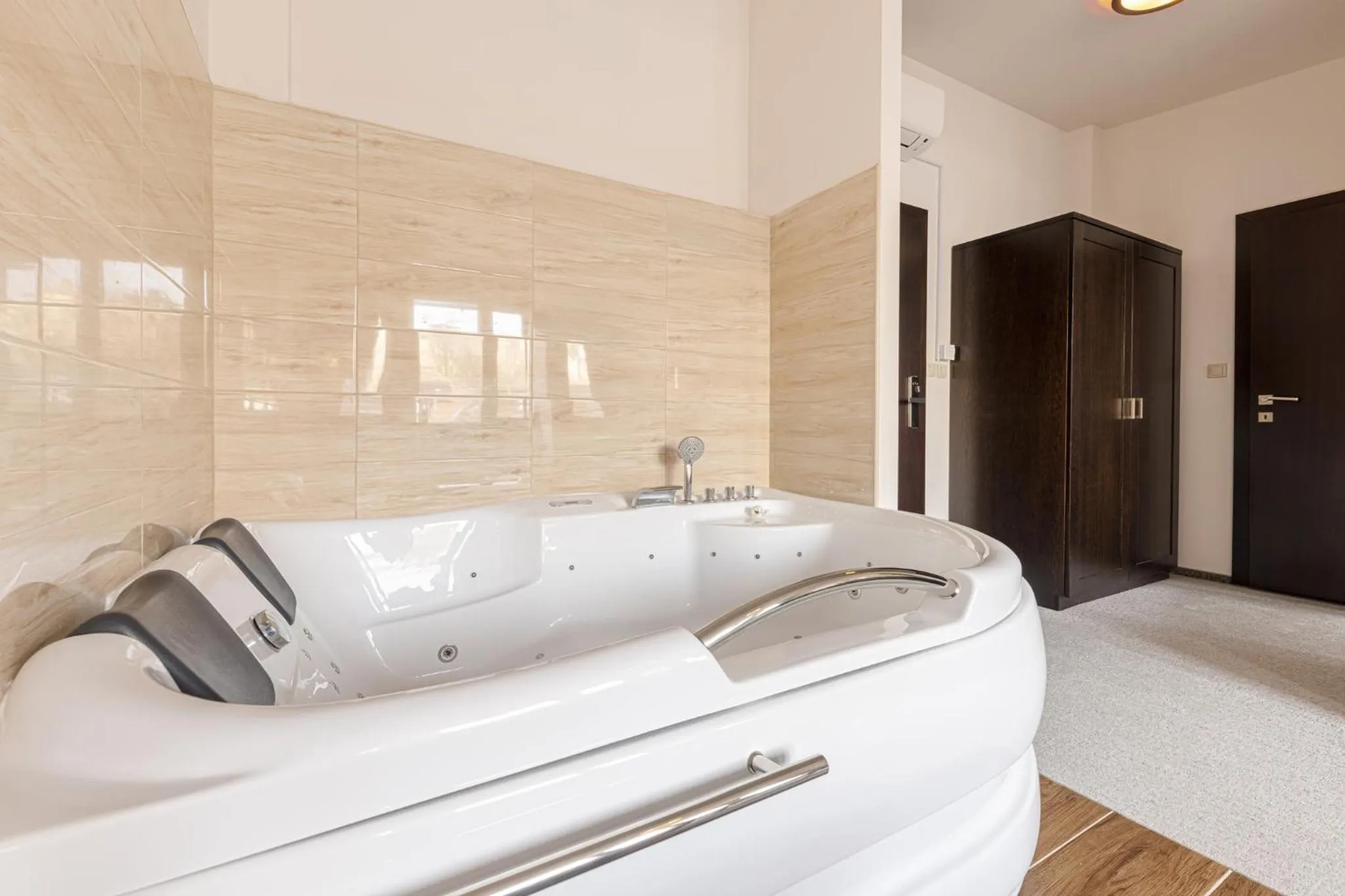 Living room, Bed in Bazilika alatt Panzió