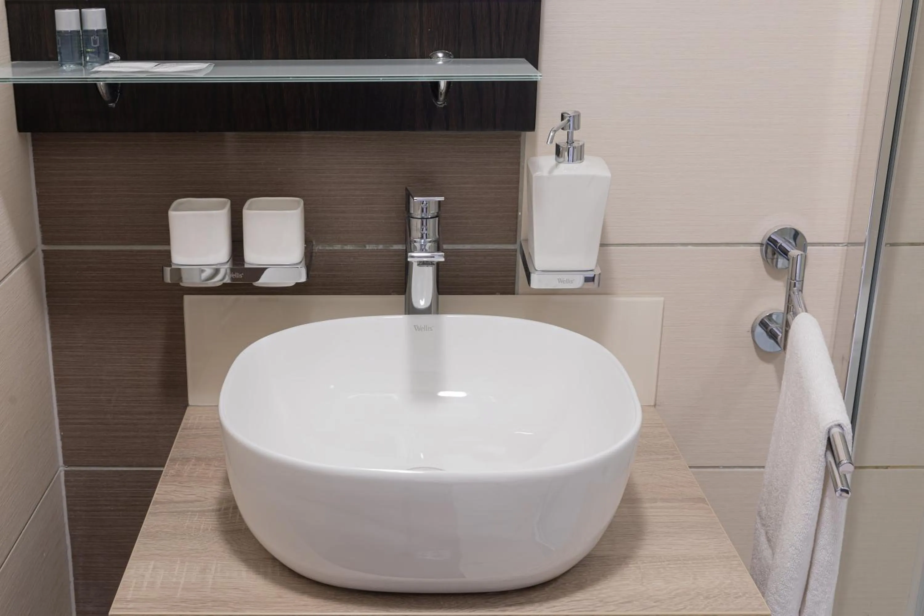 Bathroom in Bazilika alatt Panzió