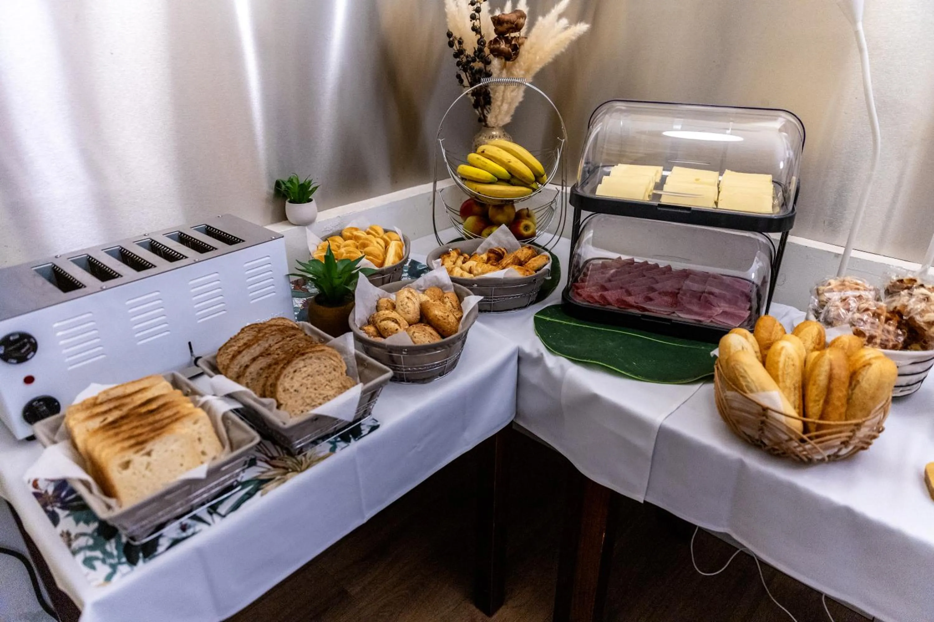 Breakfast in Hotel Bristol