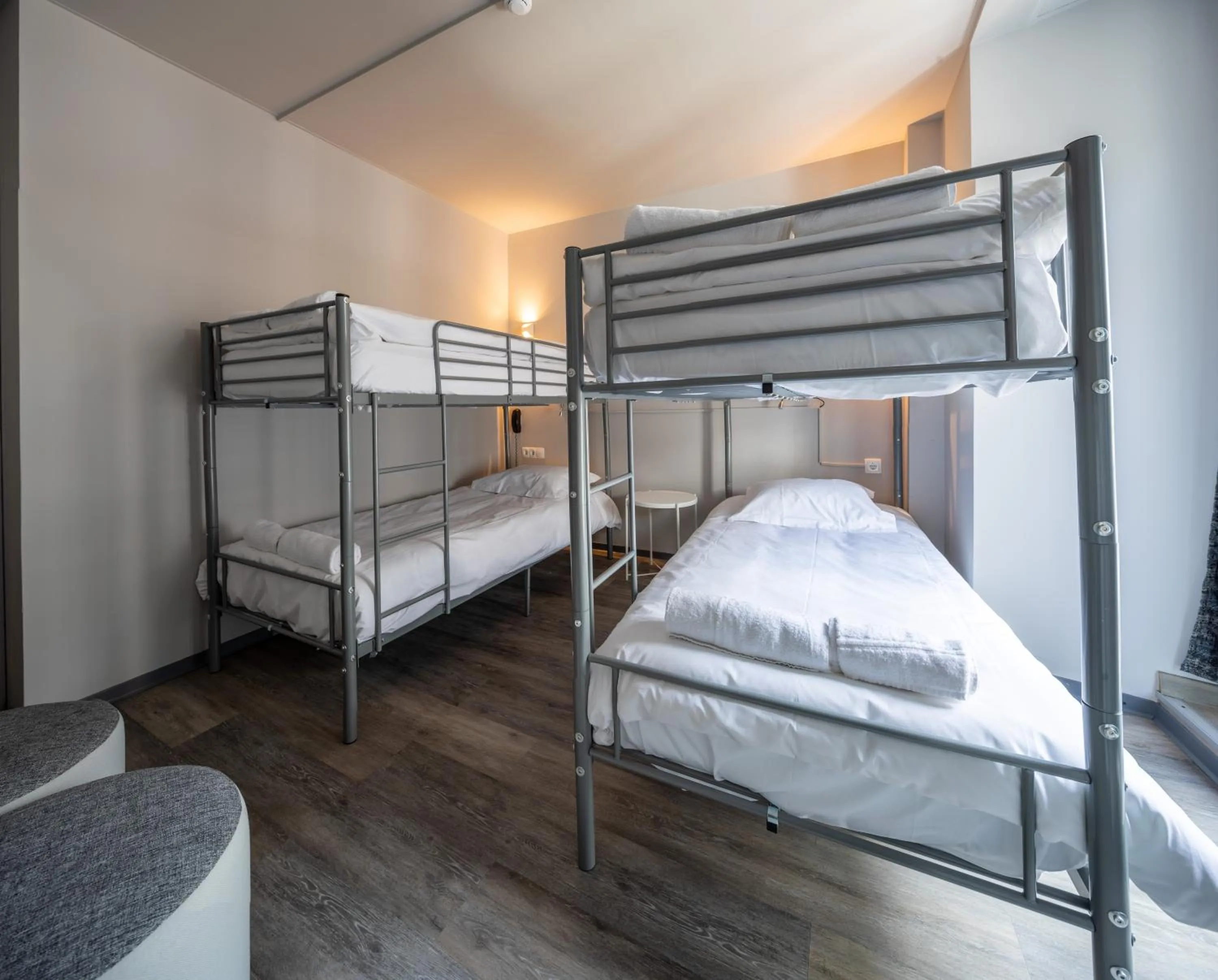 Photo of the whole room, Bed in Hotel Bristol