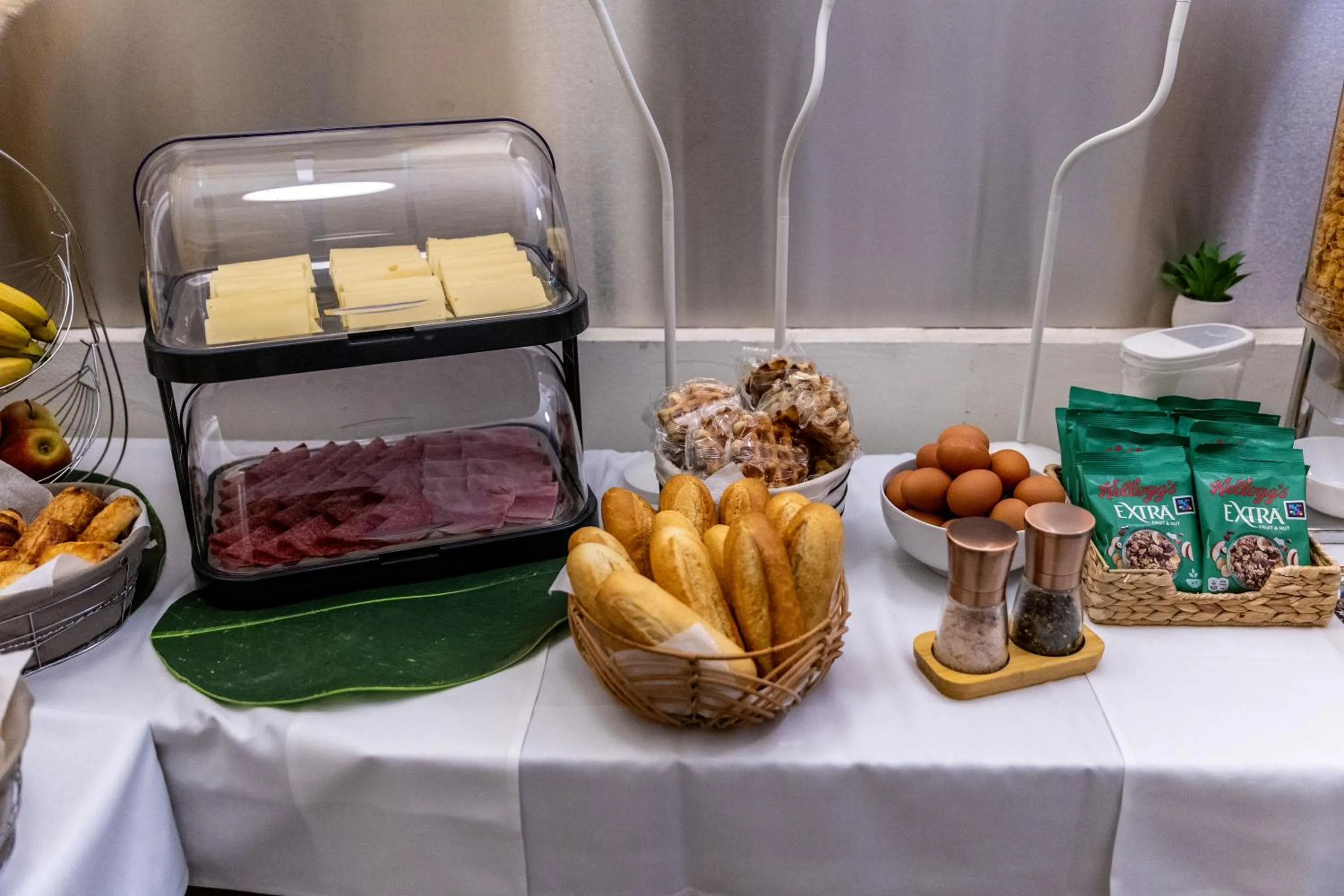 Buffet breakfast in Hotel Bristol