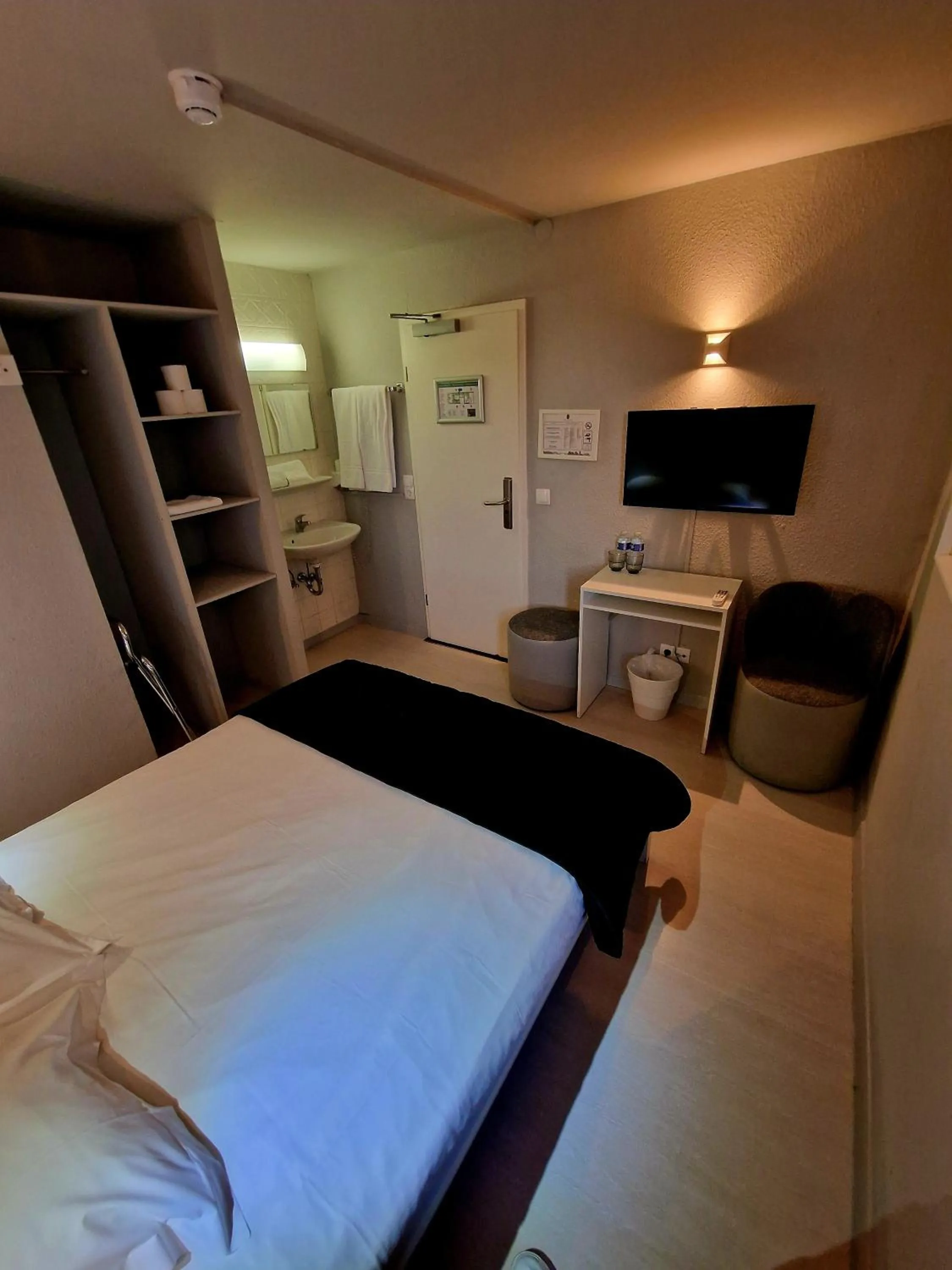 Bed in Hotel Bristol