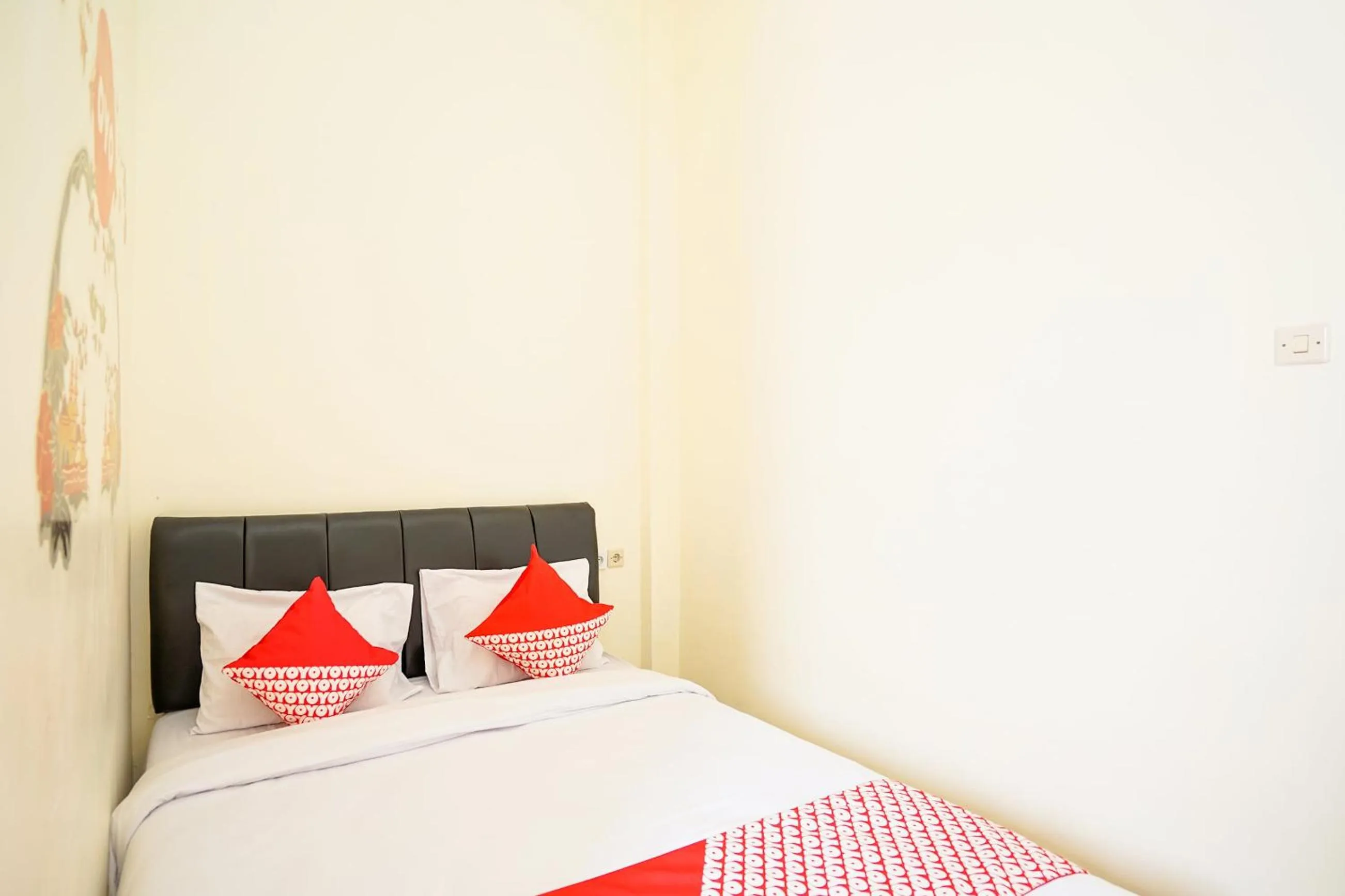 Other, Bed in Hotel O Juanda Near Terminal International Juanda