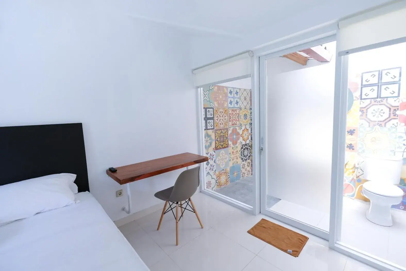 Bedroom, Bed in RedDoorz Plus @ Demangan Gejayan Bedroom, Bed in RedDoorz Plus @ Demangan Gejayan