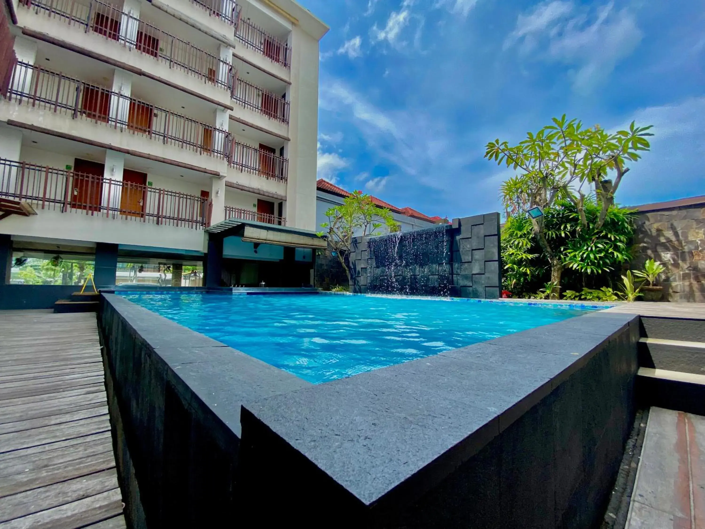 Swimming Pool in Sun Royal Hotel