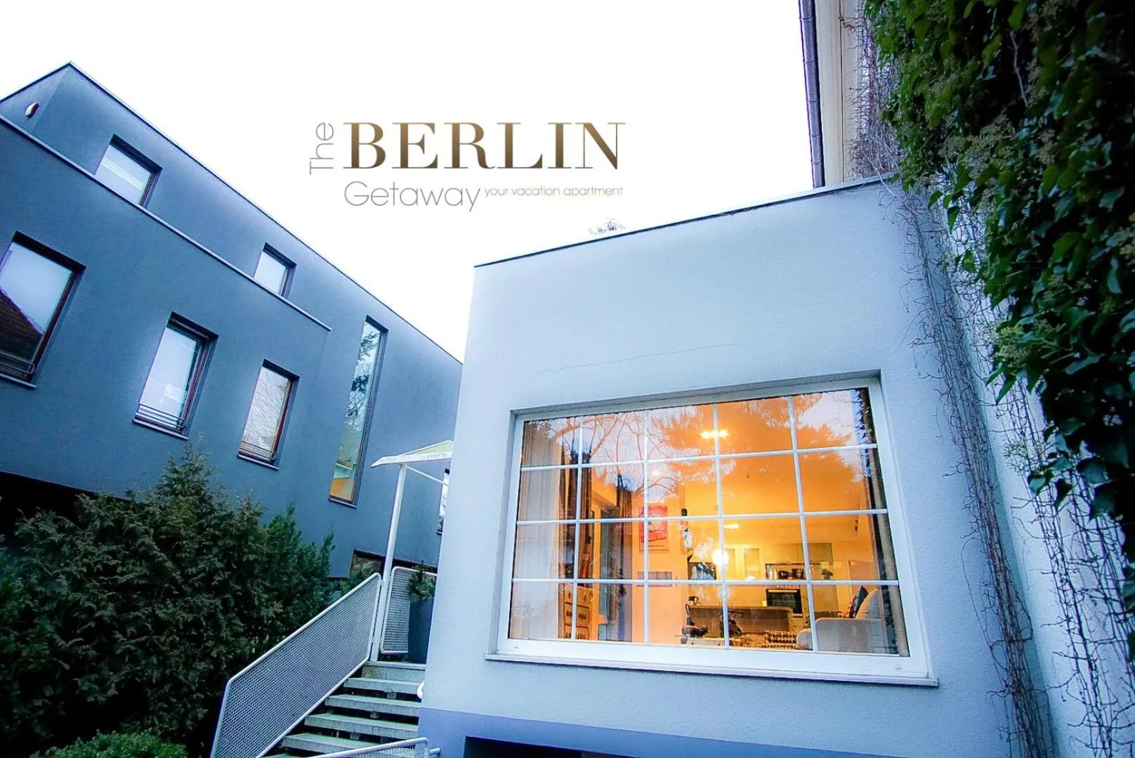 Property building in The Berlin Getaway / 80qm in Berlin's Historic Diplomatic Quarter