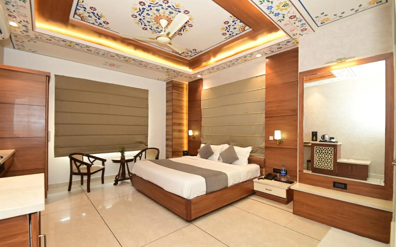 Bed in Hotel RR 62-Jaipur City Centre Hotel