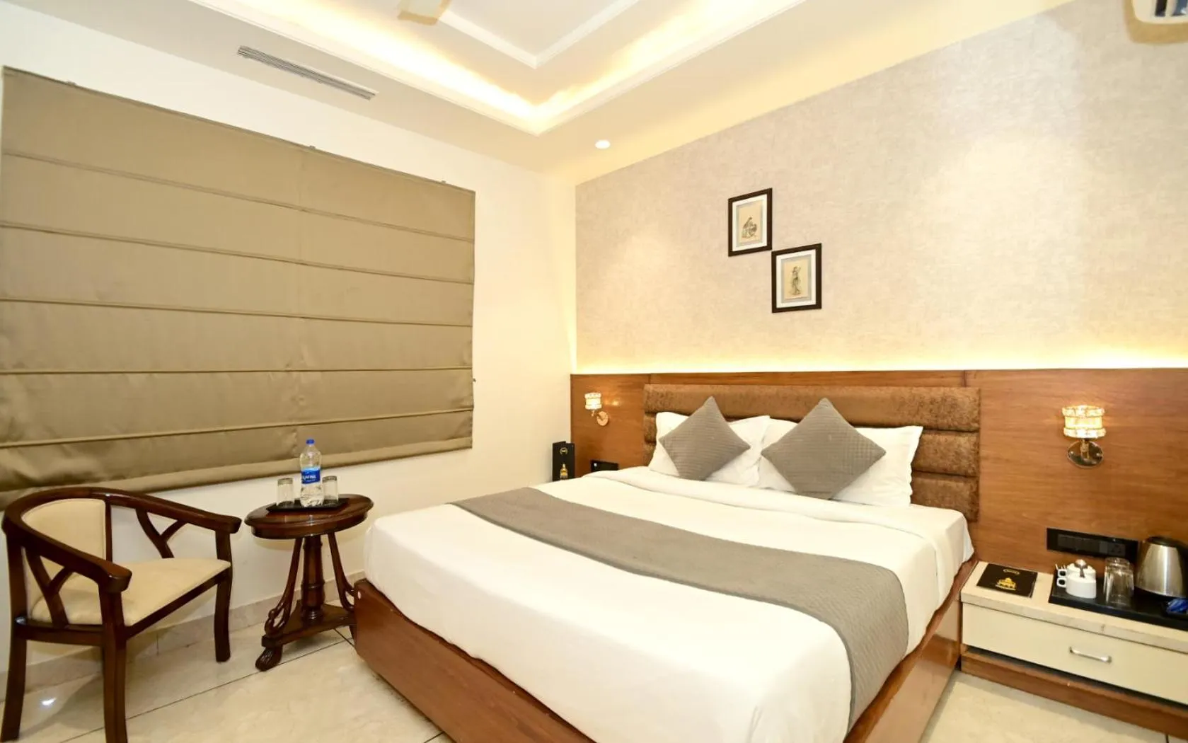 Bed in Hotel RR 62-Jaipur City Centre Hotel