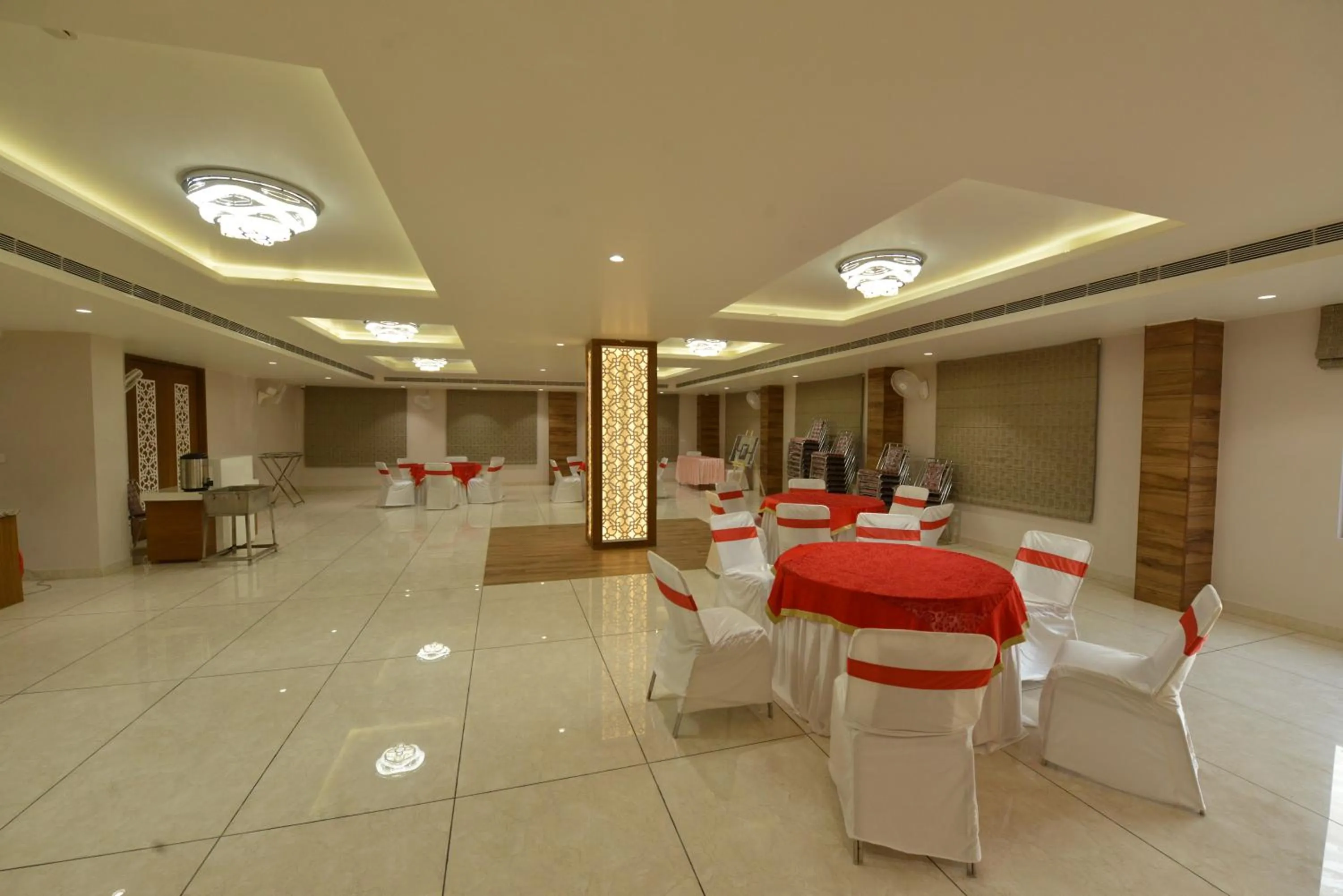 Banquet/Function facilities in Hotel RR 62-Jaipur City Centre Hotel