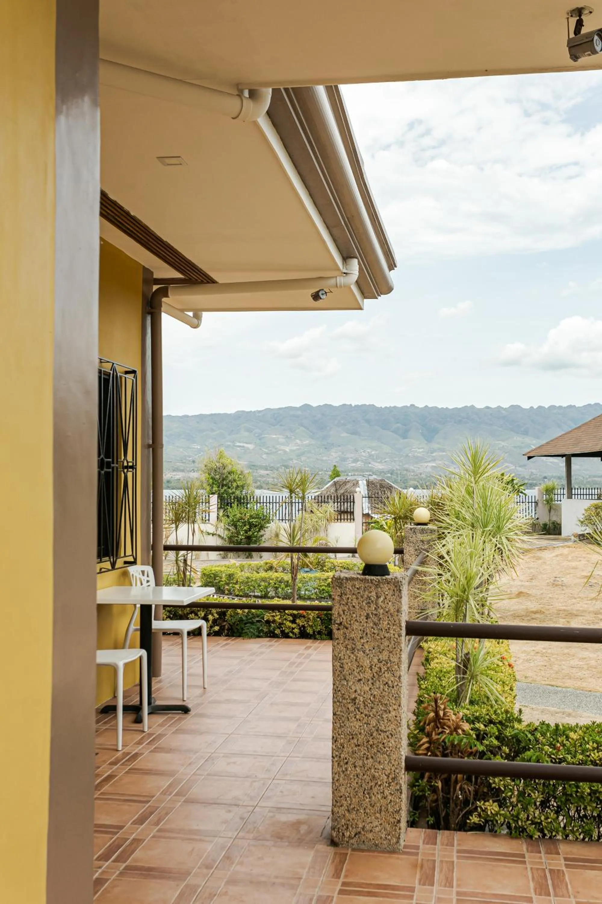 Mountain view in Turtle Bay Dive Resort