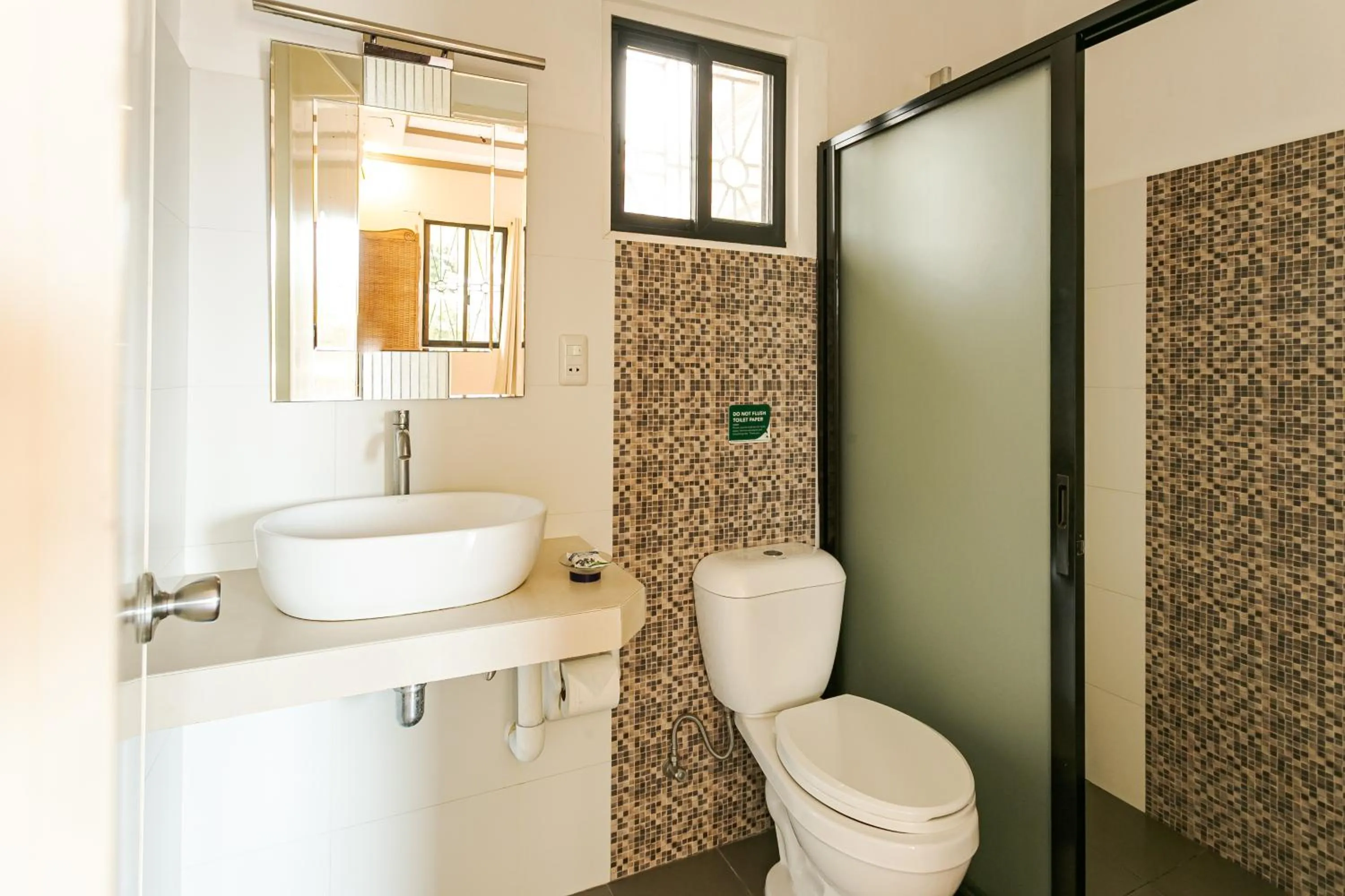 Bathroom in Turtle Bay Dive Resort
