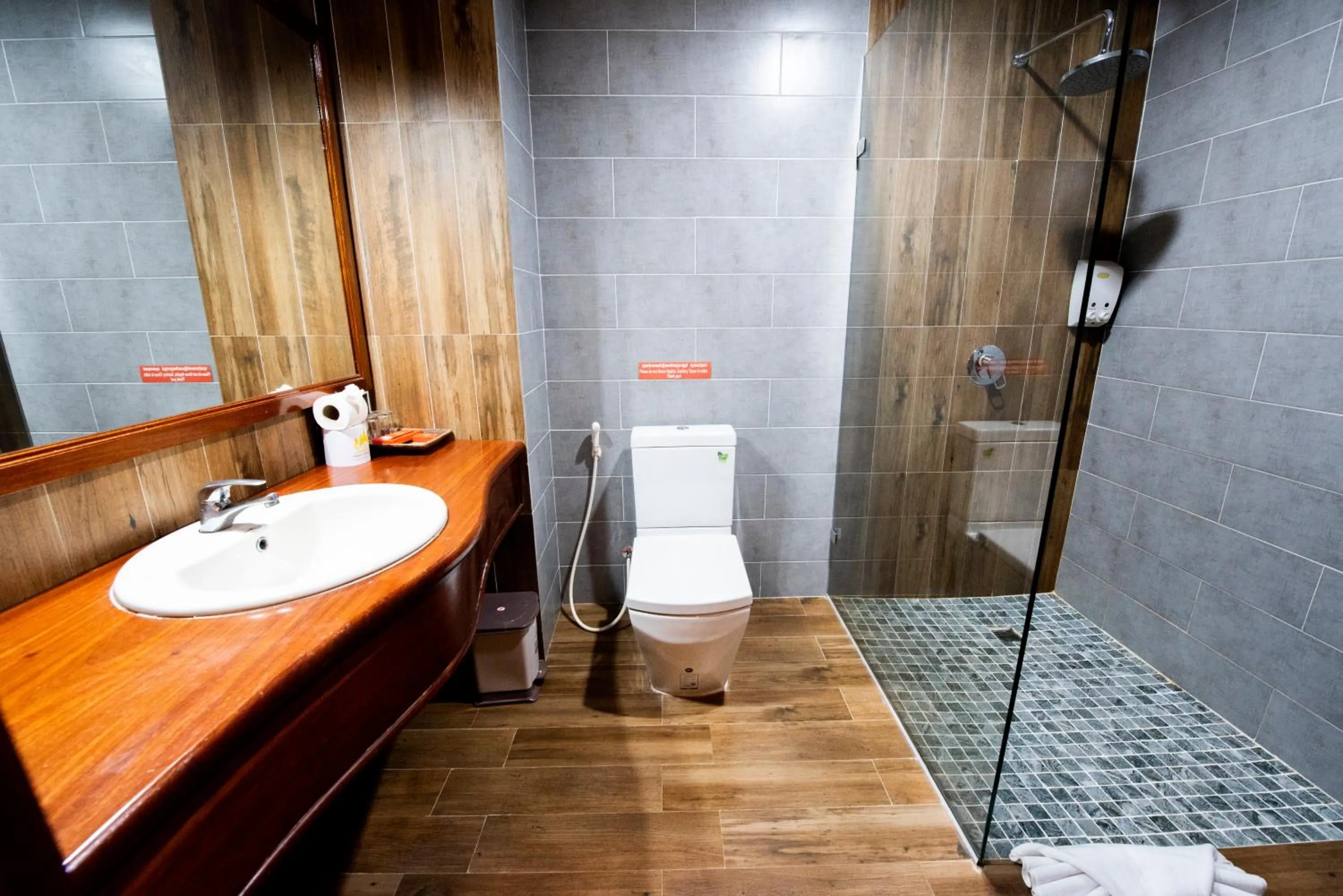 Bathroom in Royal Crown Hotel & Spa