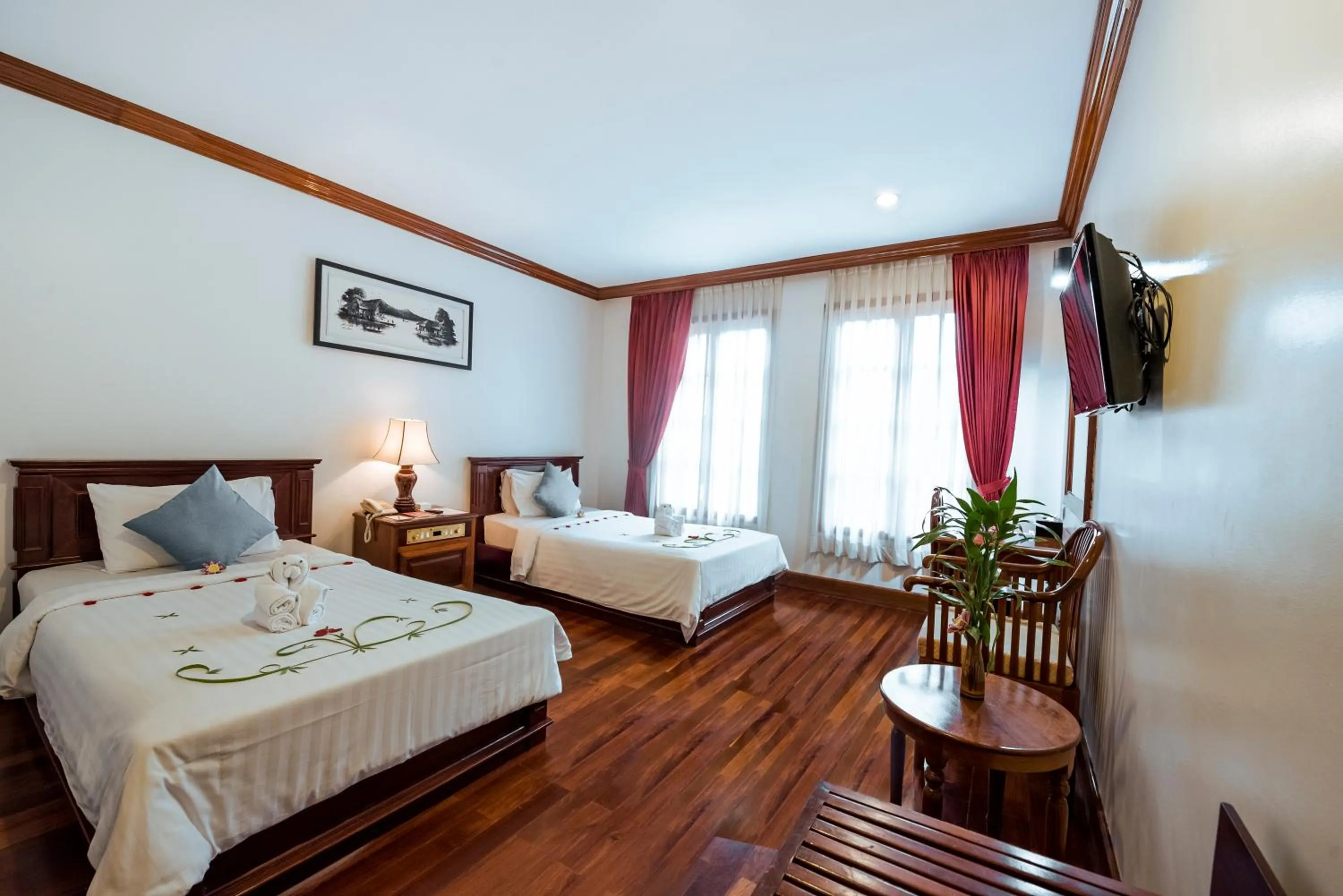 Bedroom, Bed in Royal Crown Hotel & Spa