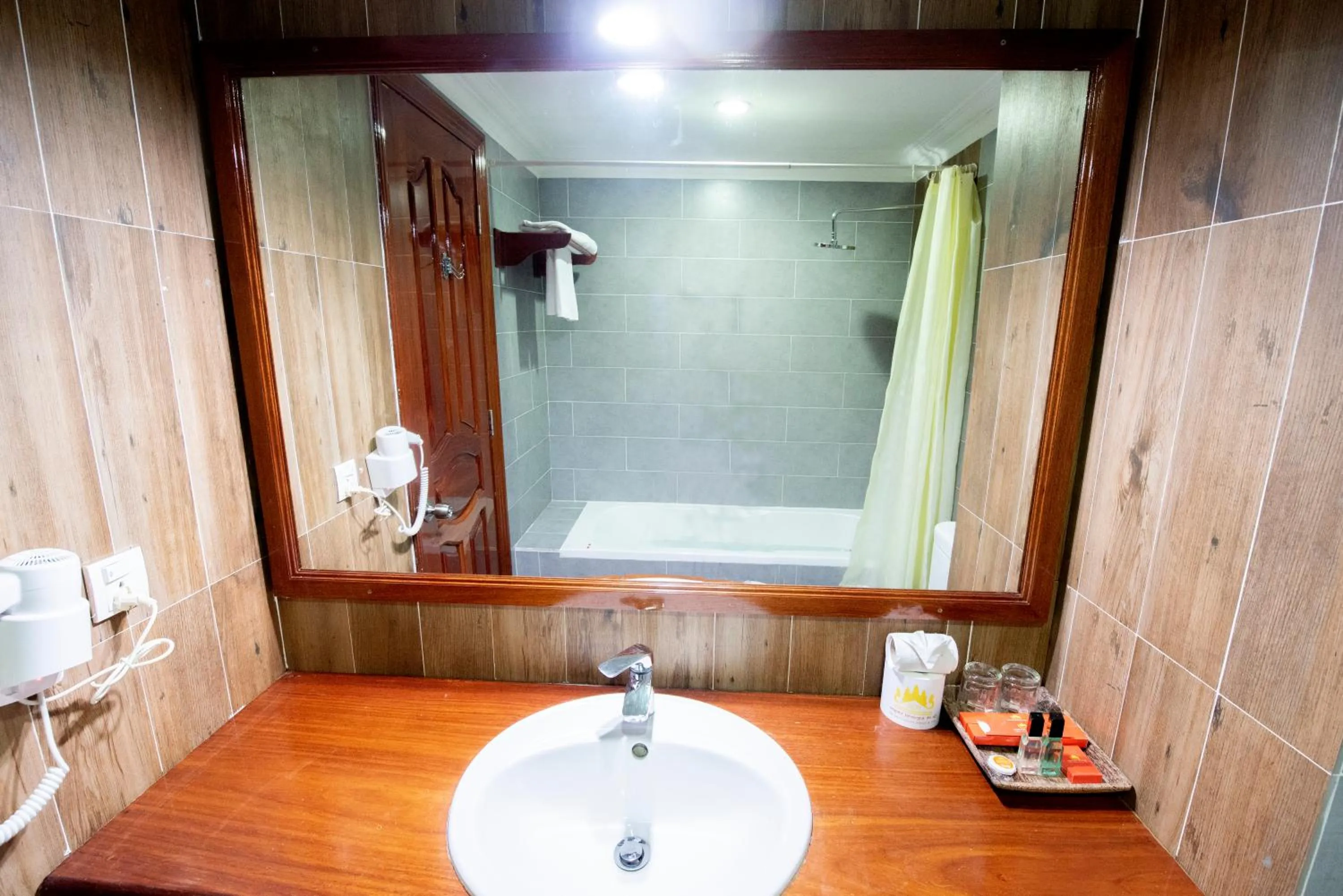 Bedroom in Royal Crown Hotel & Spa