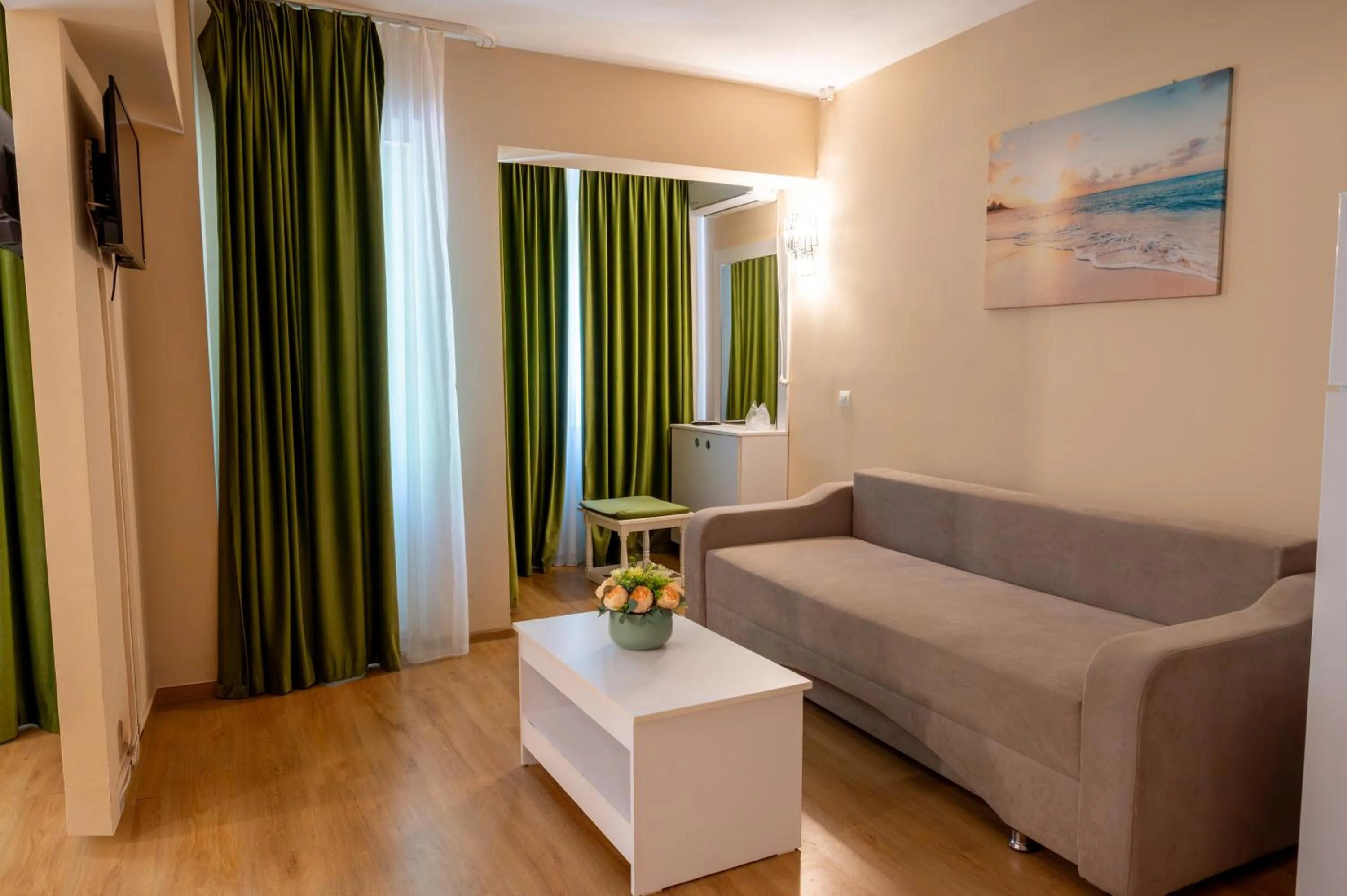 Photo of the whole room in Hotel Dobrogea