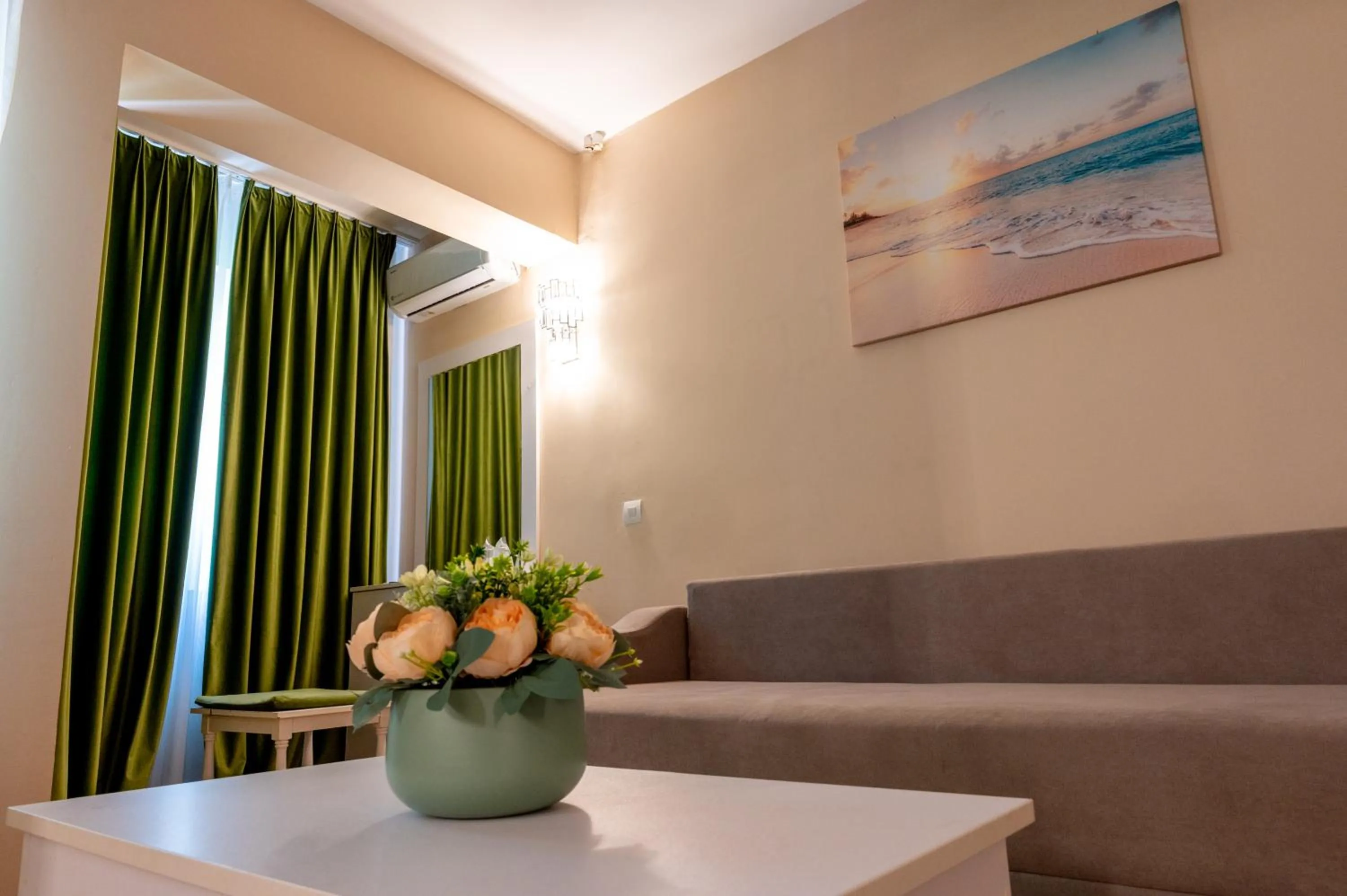 Photo of the whole room in Hotel Dobrogea