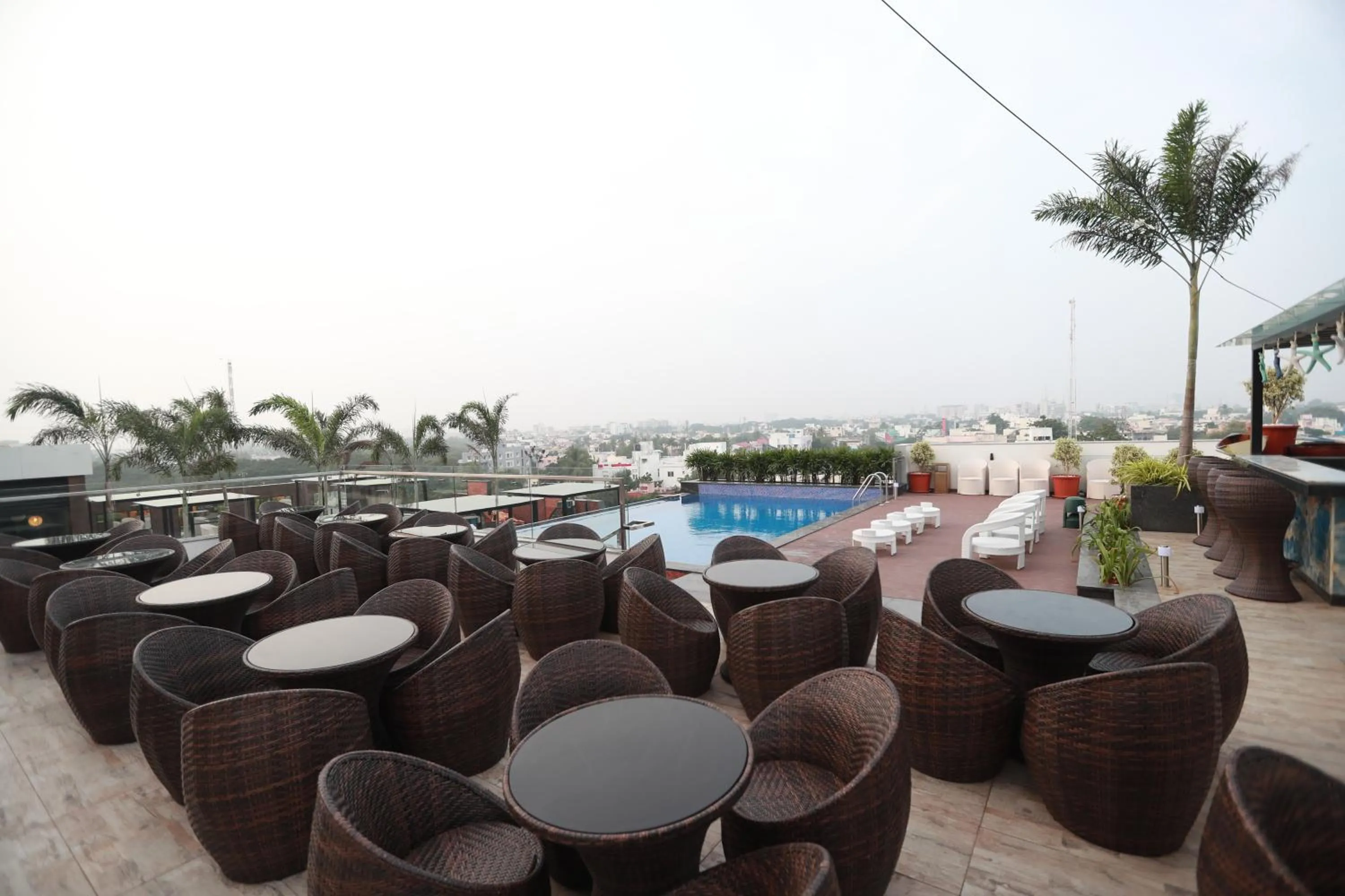 Food and drinks in Hotel Park Elanza Chennai