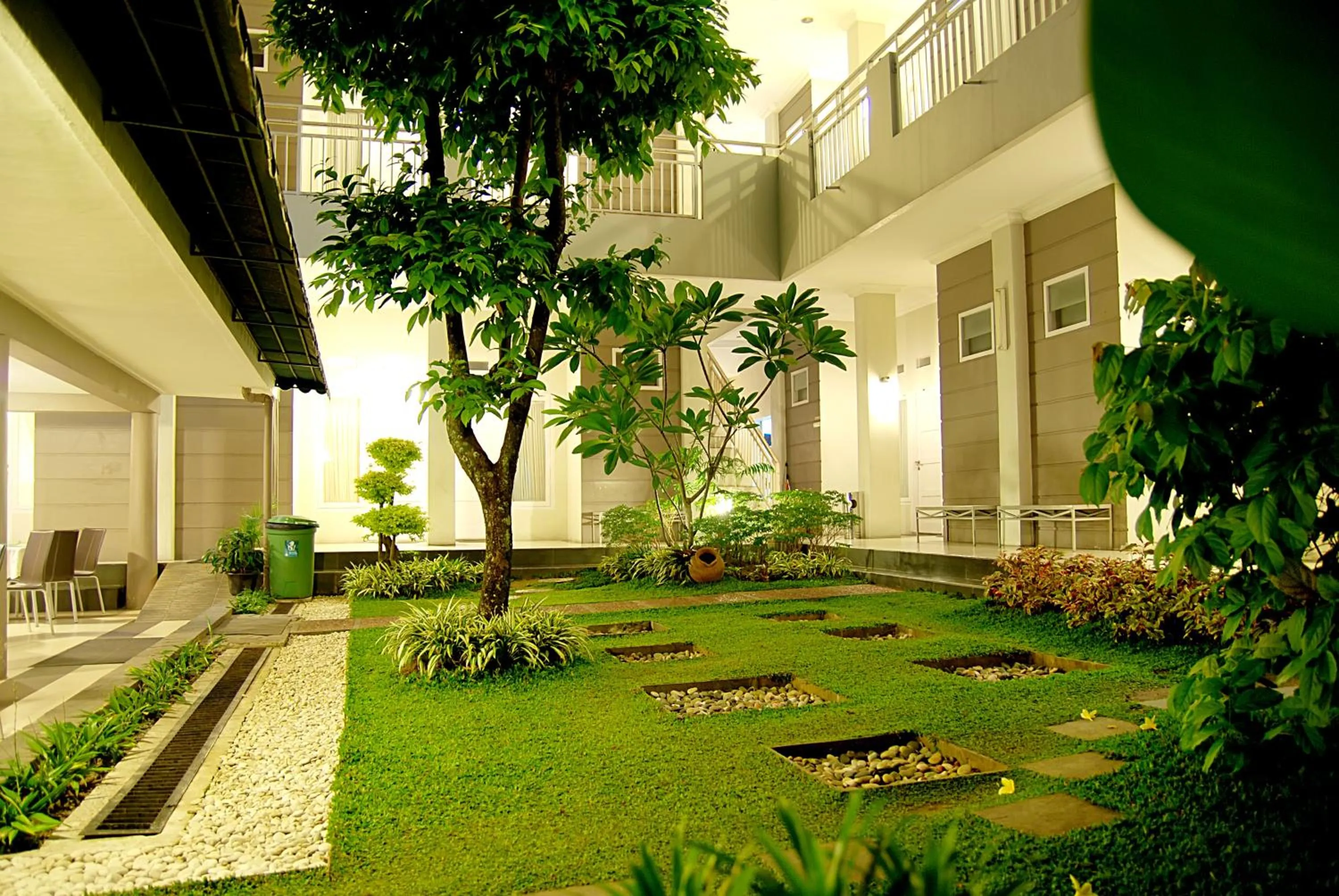 Garden in The Sriwijaya Hotel - Halal Hotel