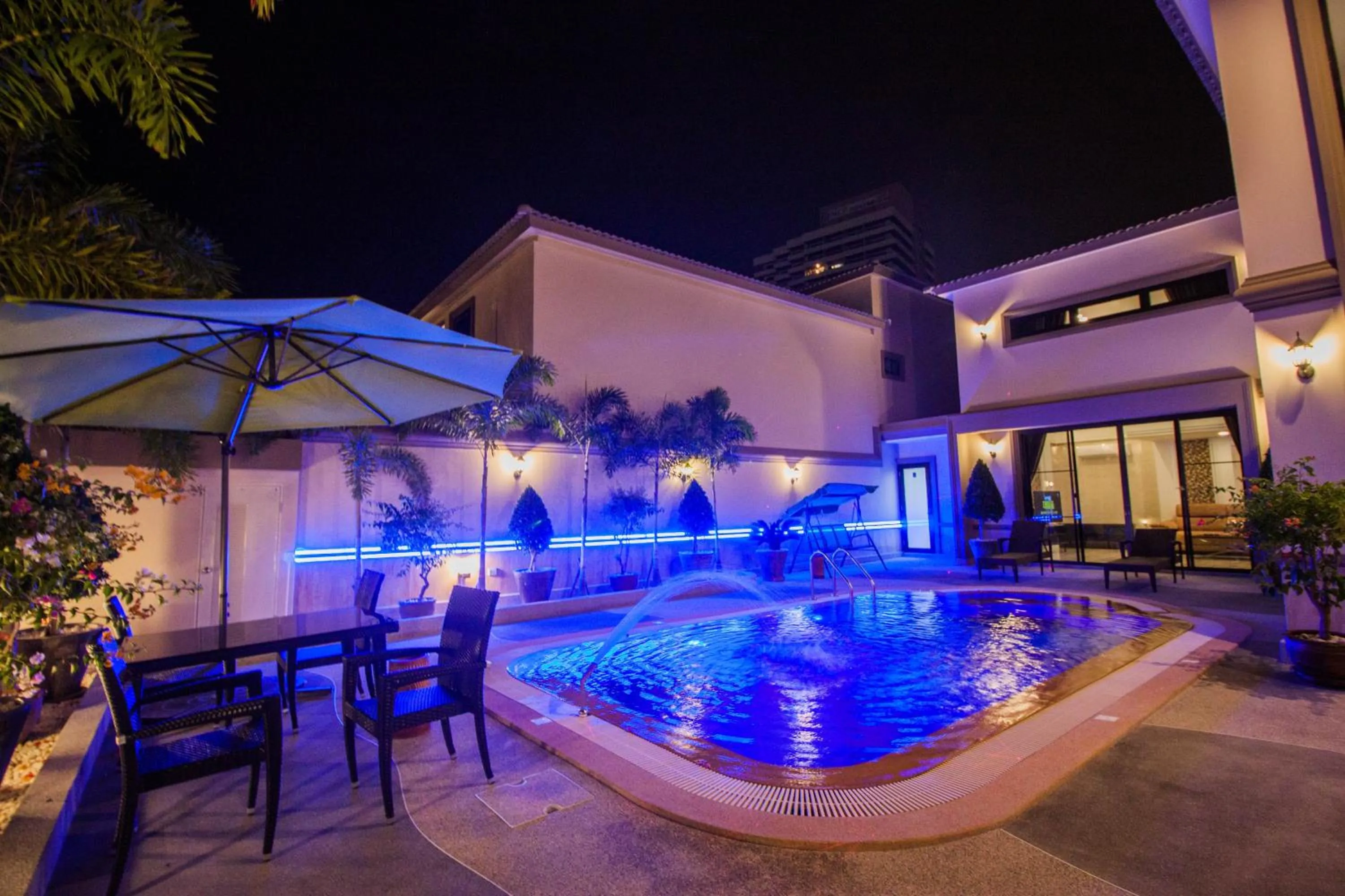 Top Pool Villa B5