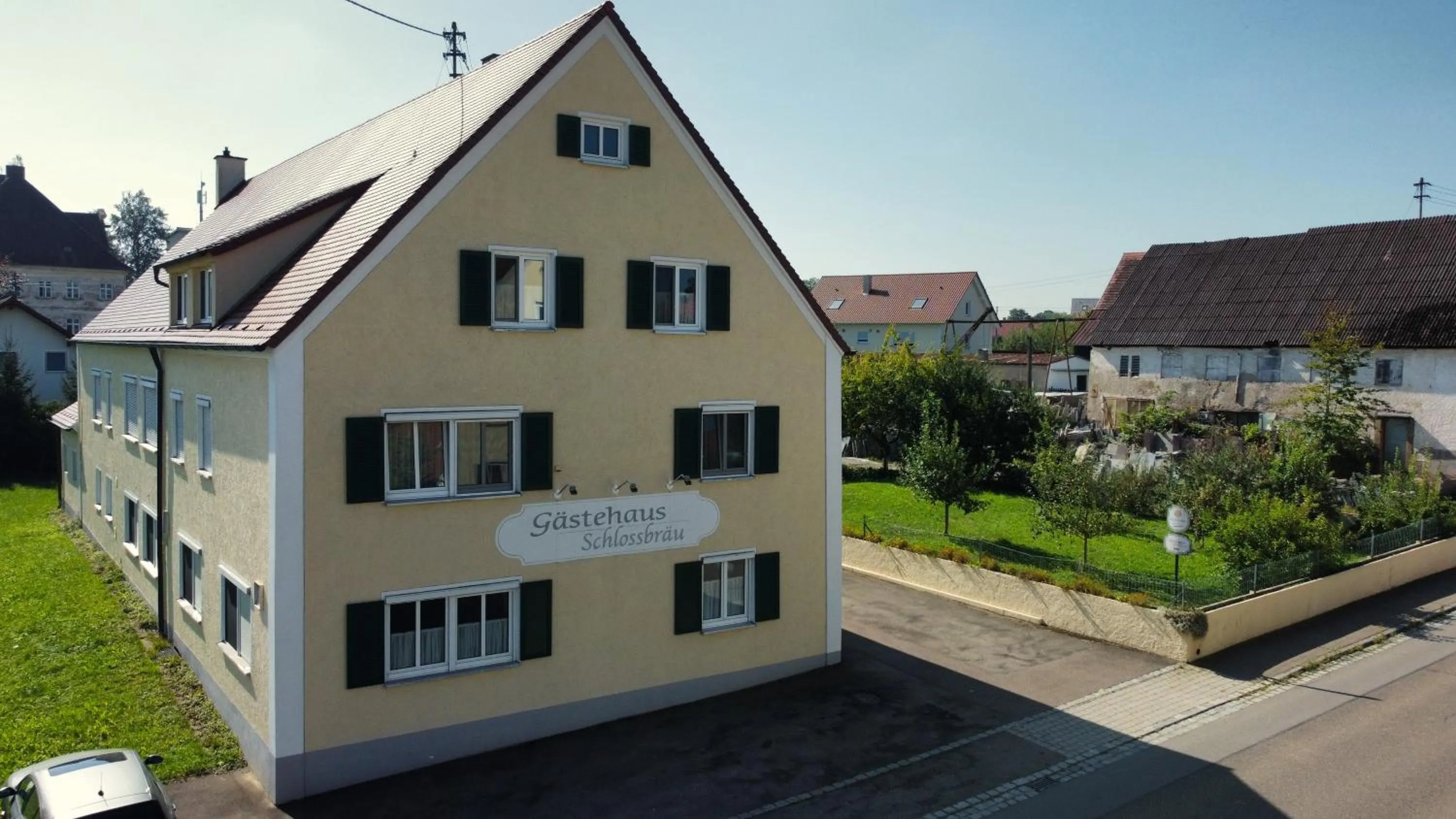 Property building in Autenrieder Gästehaus Schlossbräu