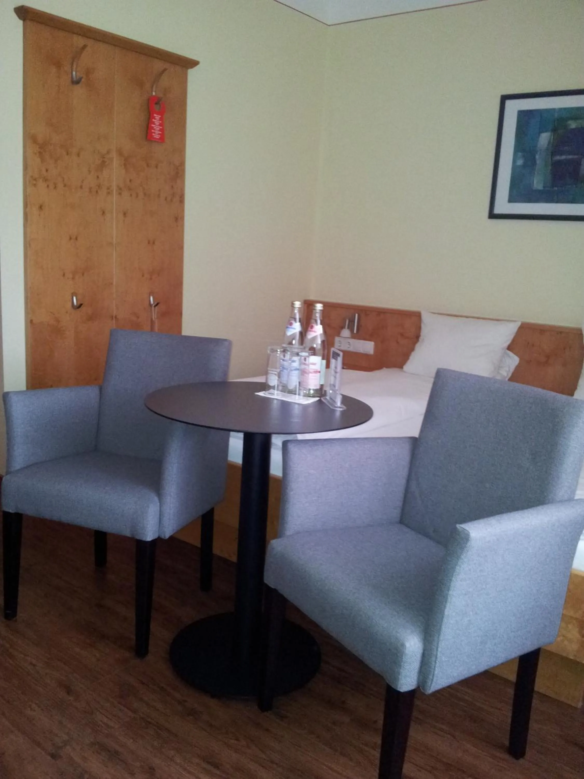 Photo of the whole room in Autenrieder Gästehaus Schlossbräu