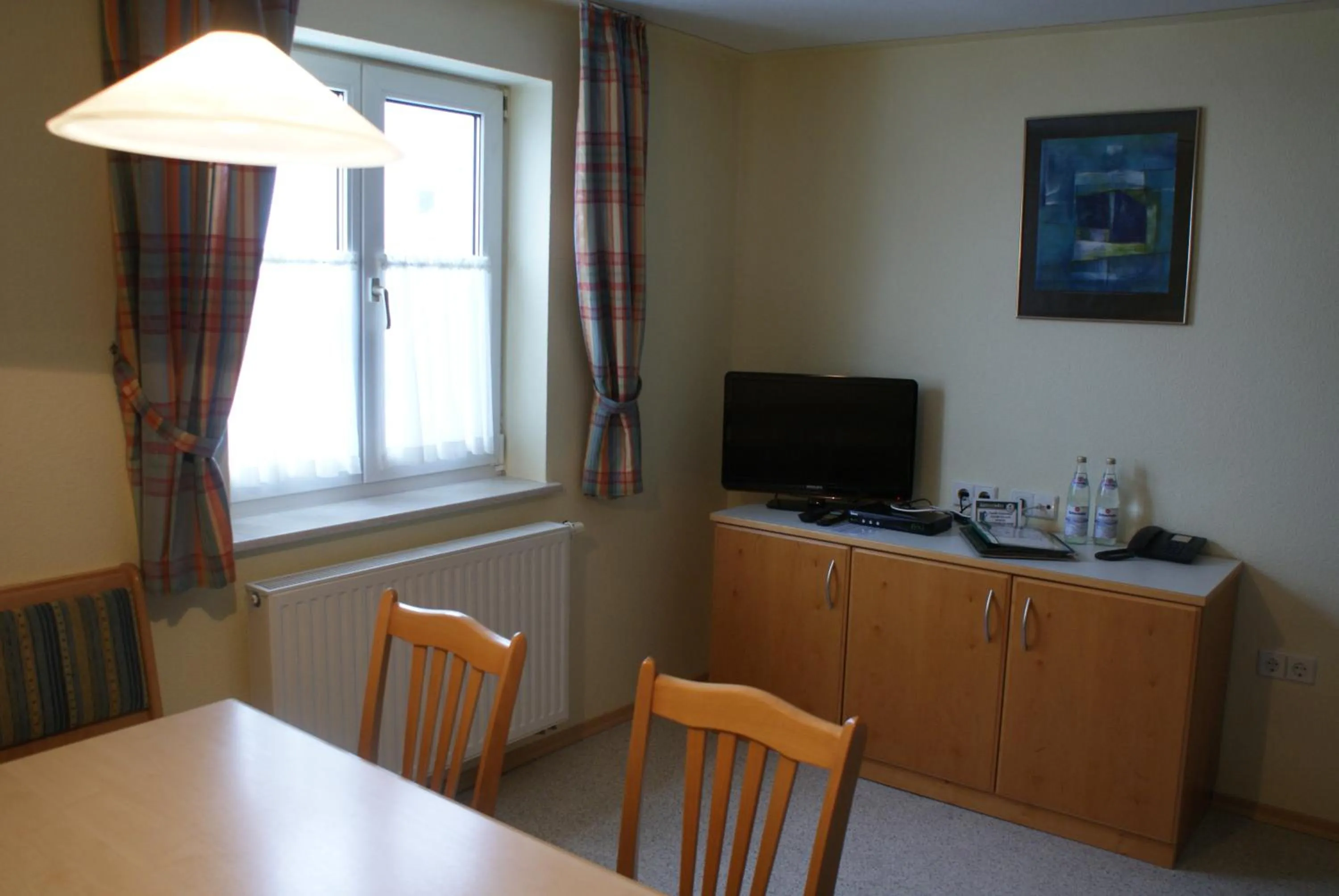 Photo of the whole room in Autenrieder Gästehaus Schlossbräu