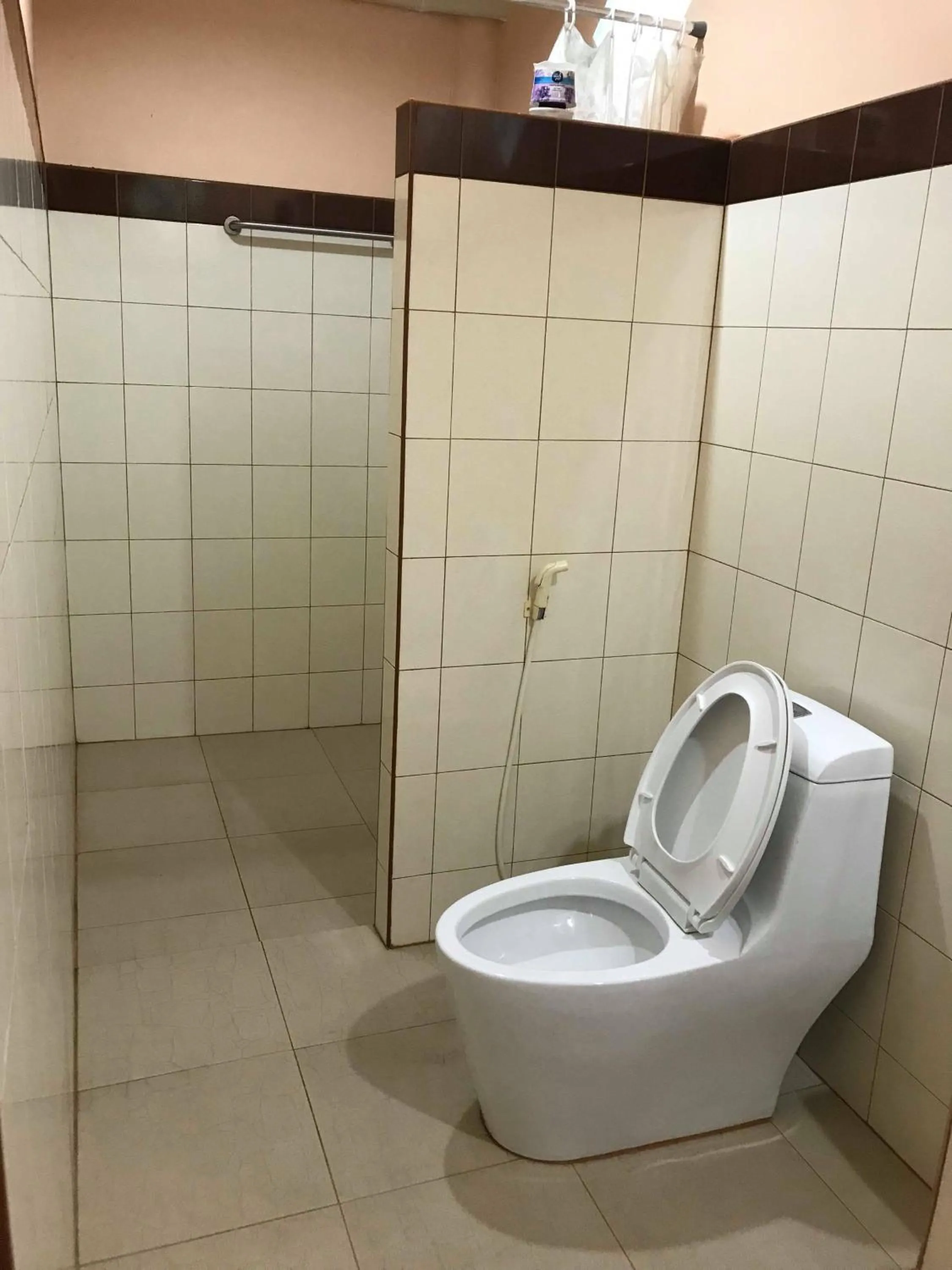 Toilet in Pim Bungalow