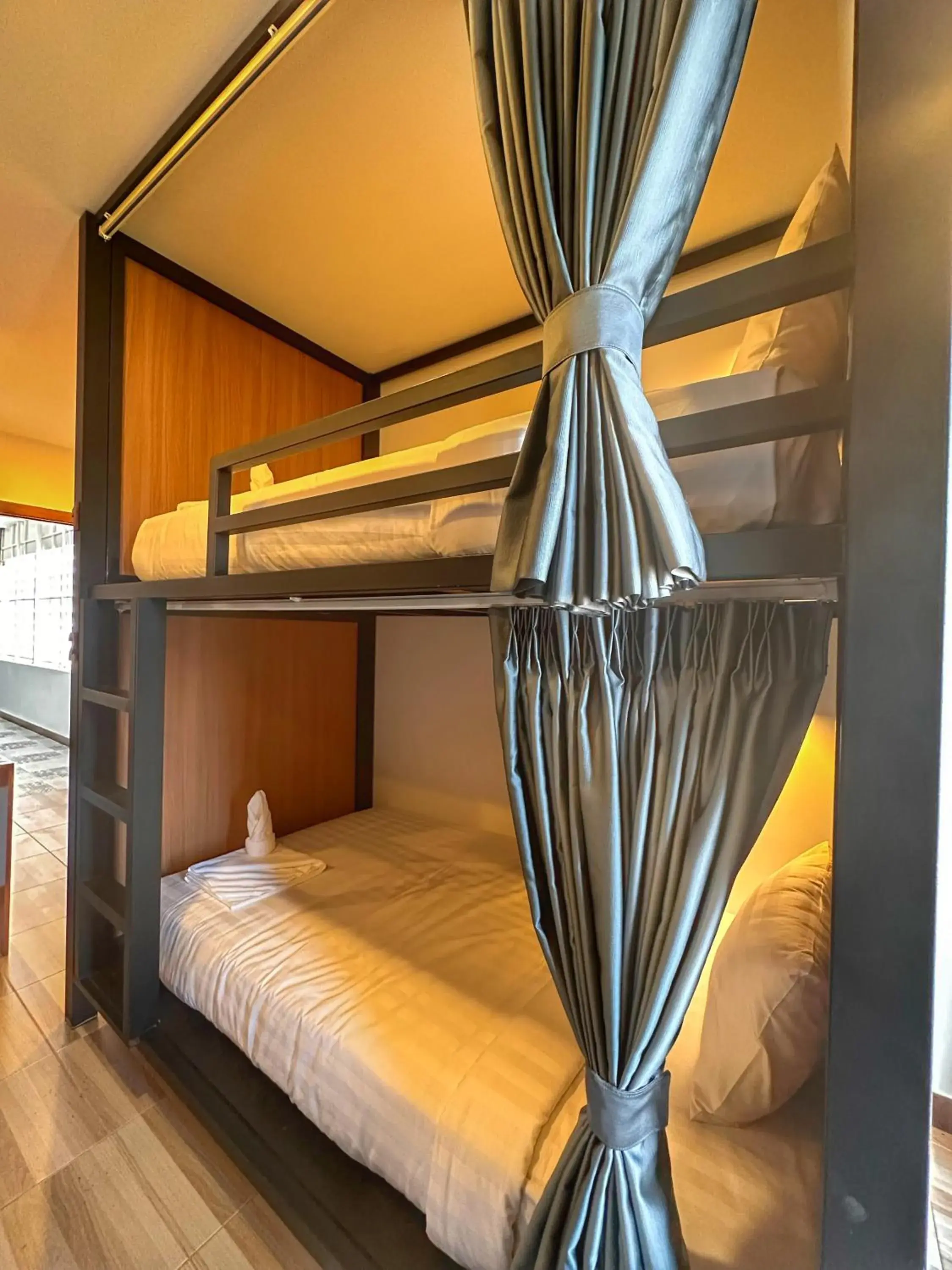 Bed in 4-Bed Mixed Dormitory Room in Monsoon Riverside Hotel Bed in 4-Bed Mixed Dormitory Room in Monsoon Riverside Hotel